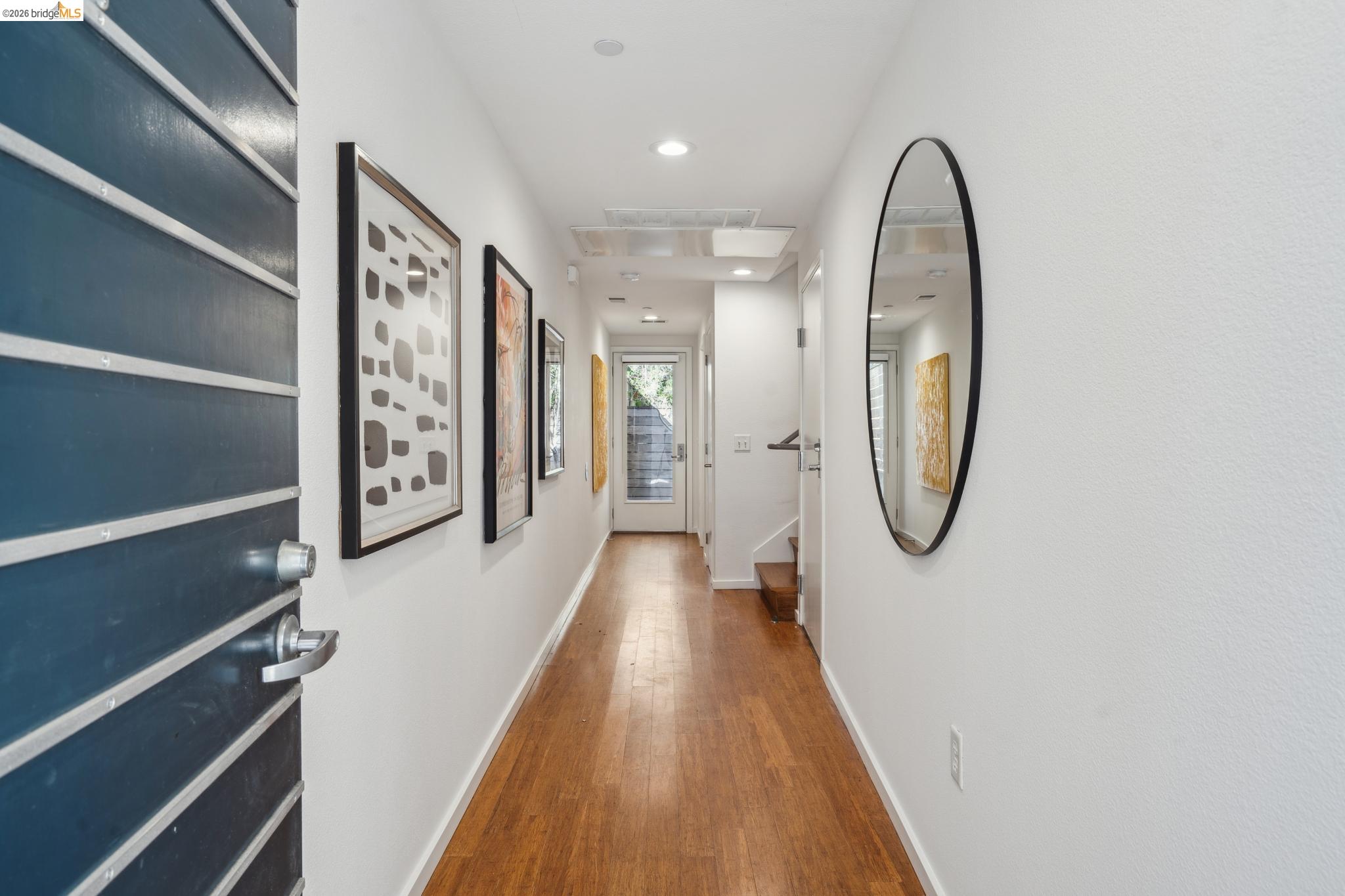 Detail Gallery Image 5 of 44 For 4067 Shafter Ave, Oakland,  CA 94609 - 3 Beds | 3/1 Baths