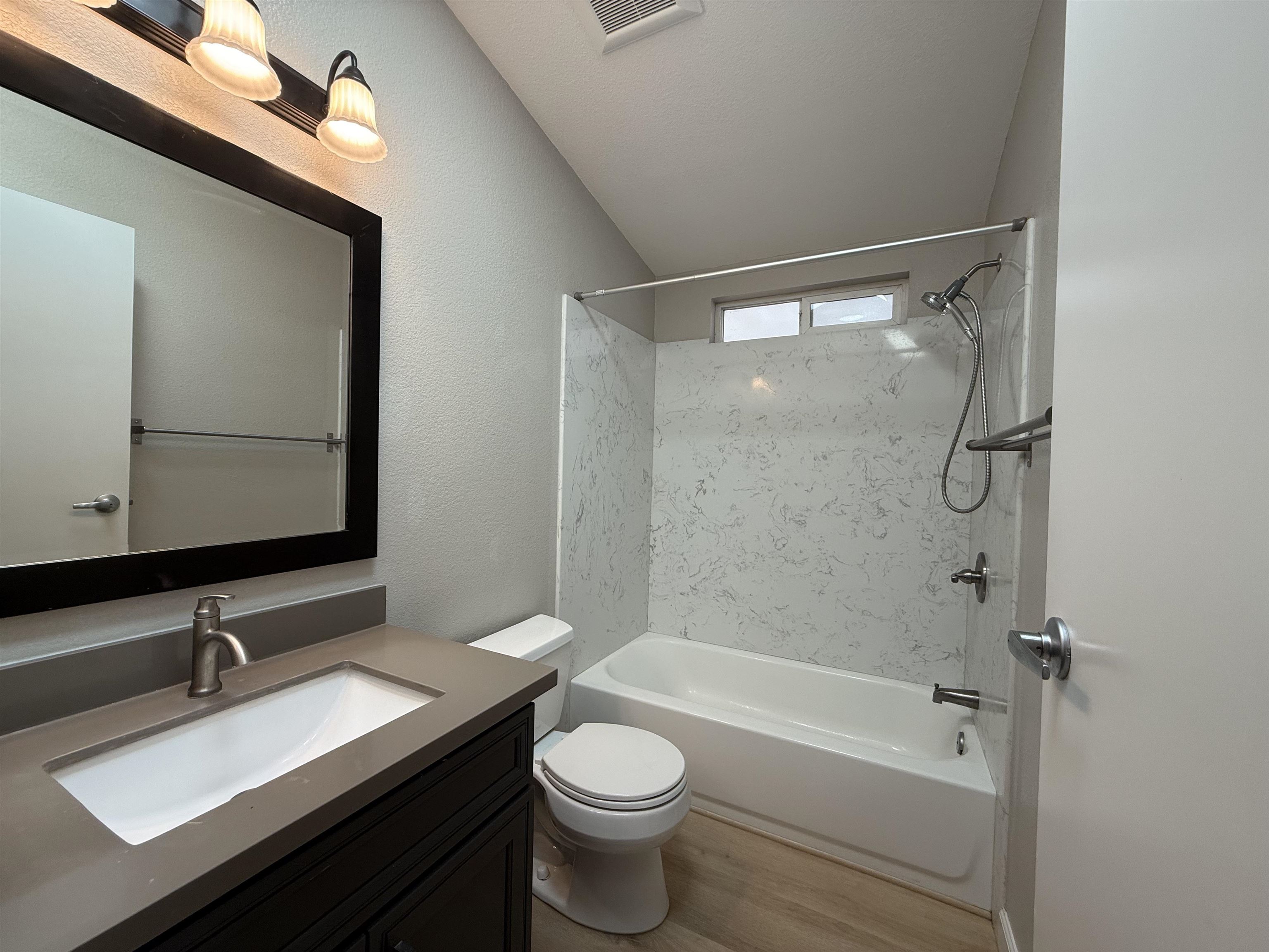Detail Gallery Image 11 of 17 For 2151 Oakland Rd #232,  San Jose,  CA 95131 - 3 Beds | 2 Baths