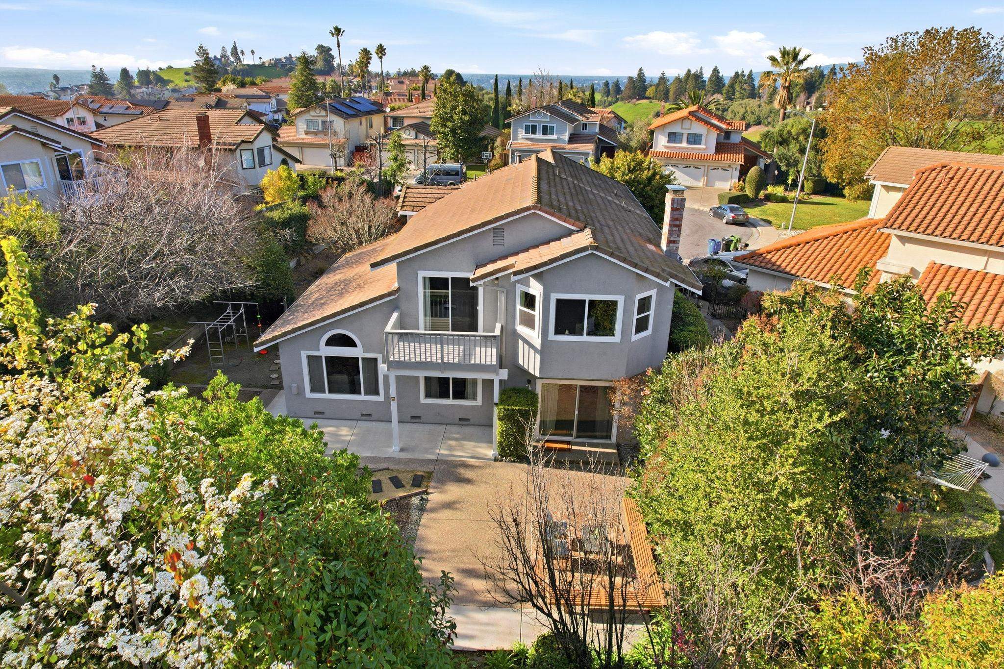 Detail Gallery Image 2 of 26 For 1858 Argus Ct, Fremont,  CA 94539 - 4 Beds | 2/1 Baths