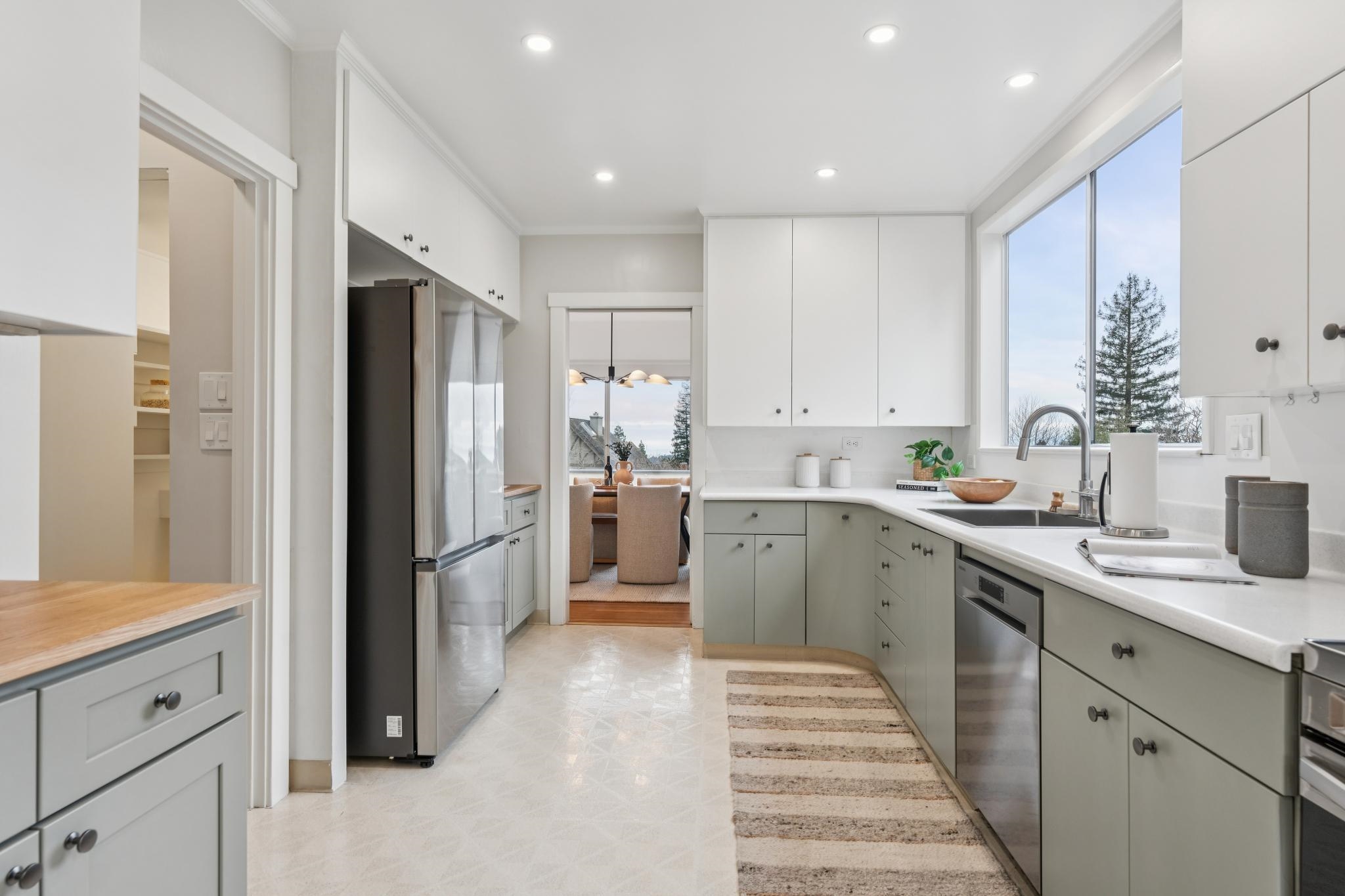 Detail Gallery Image 22 of 60 For 225 Arlington Ave., Kensington,  CA 94707 - 4 Beds | 3 Baths