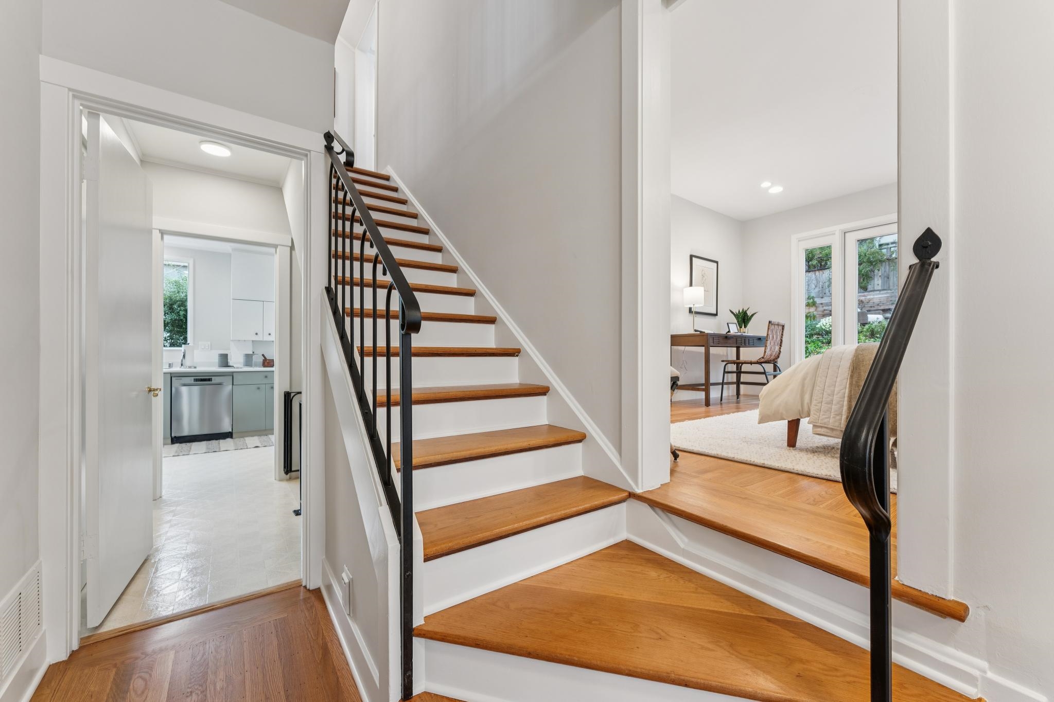 Detail Gallery Image 27 of 60 For 225 Arlington Ave., Kensington,  CA 94707 - 4 Beds | 3 Baths