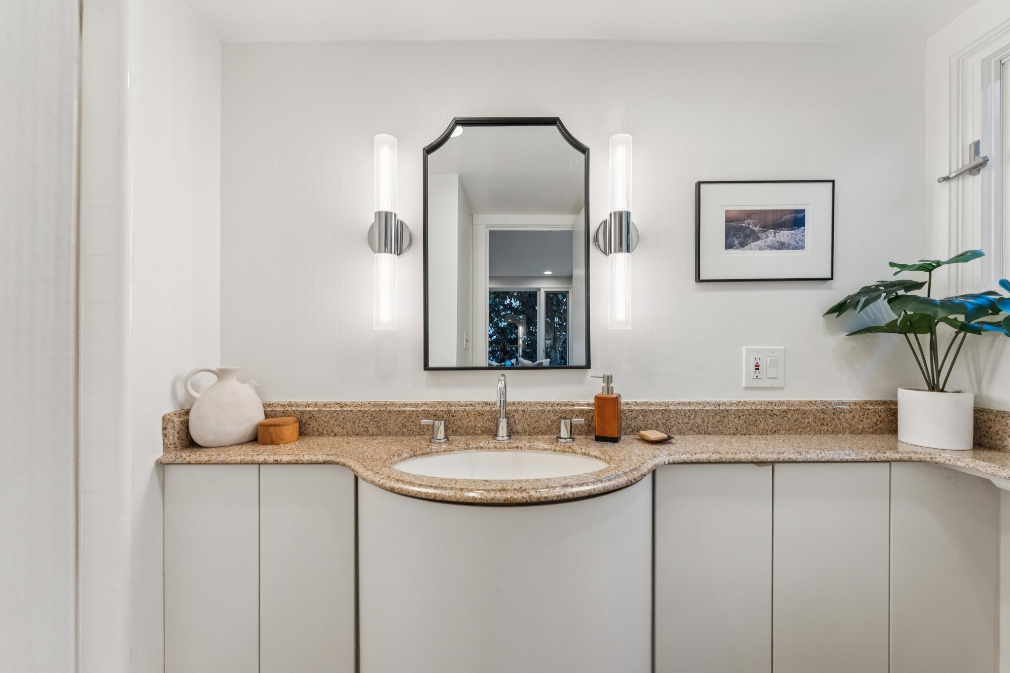 Detail Gallery Image 32 of 60 For 225 Arlington Ave., Kensington,  CA 94707 - 4 Beds | 3 Baths