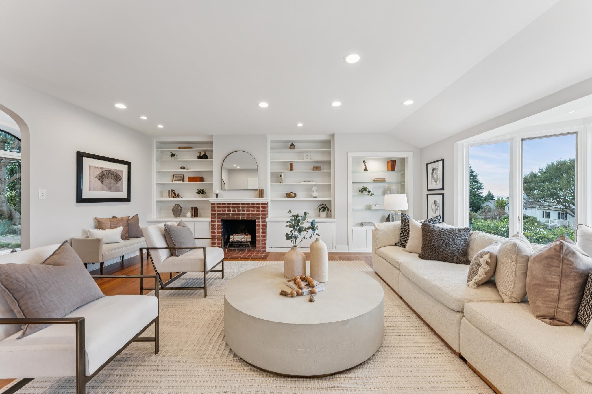 Detail Gallery Image 5 of 60 For 225 Arlington Ave., Kensington,  CA 94707 - 4 Beds | 3 Baths