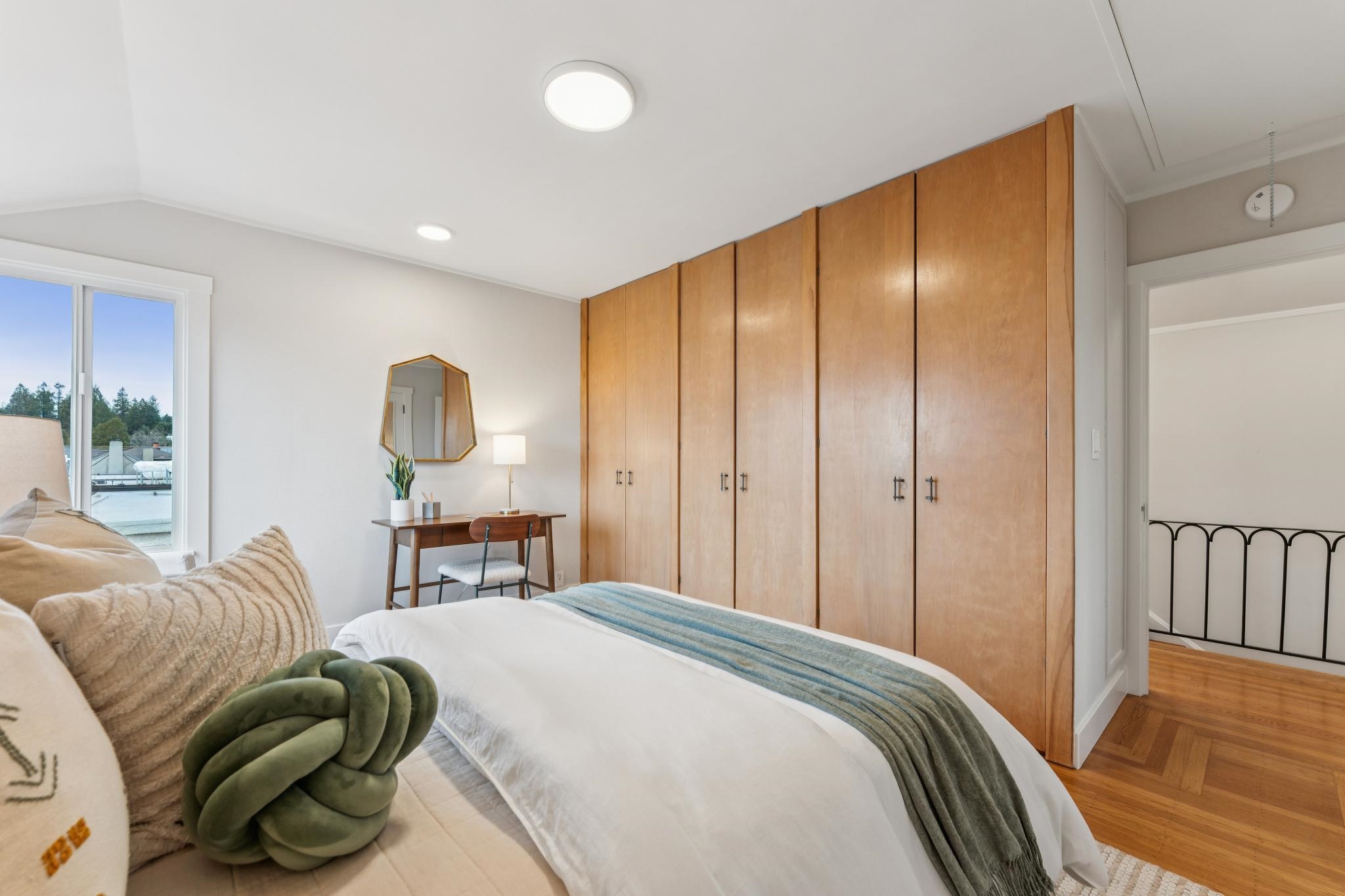 Detail Gallery Image 41 of 60 For 225 Arlington Ave., Kensington,  CA 94707 - 4 Beds | 3 Baths