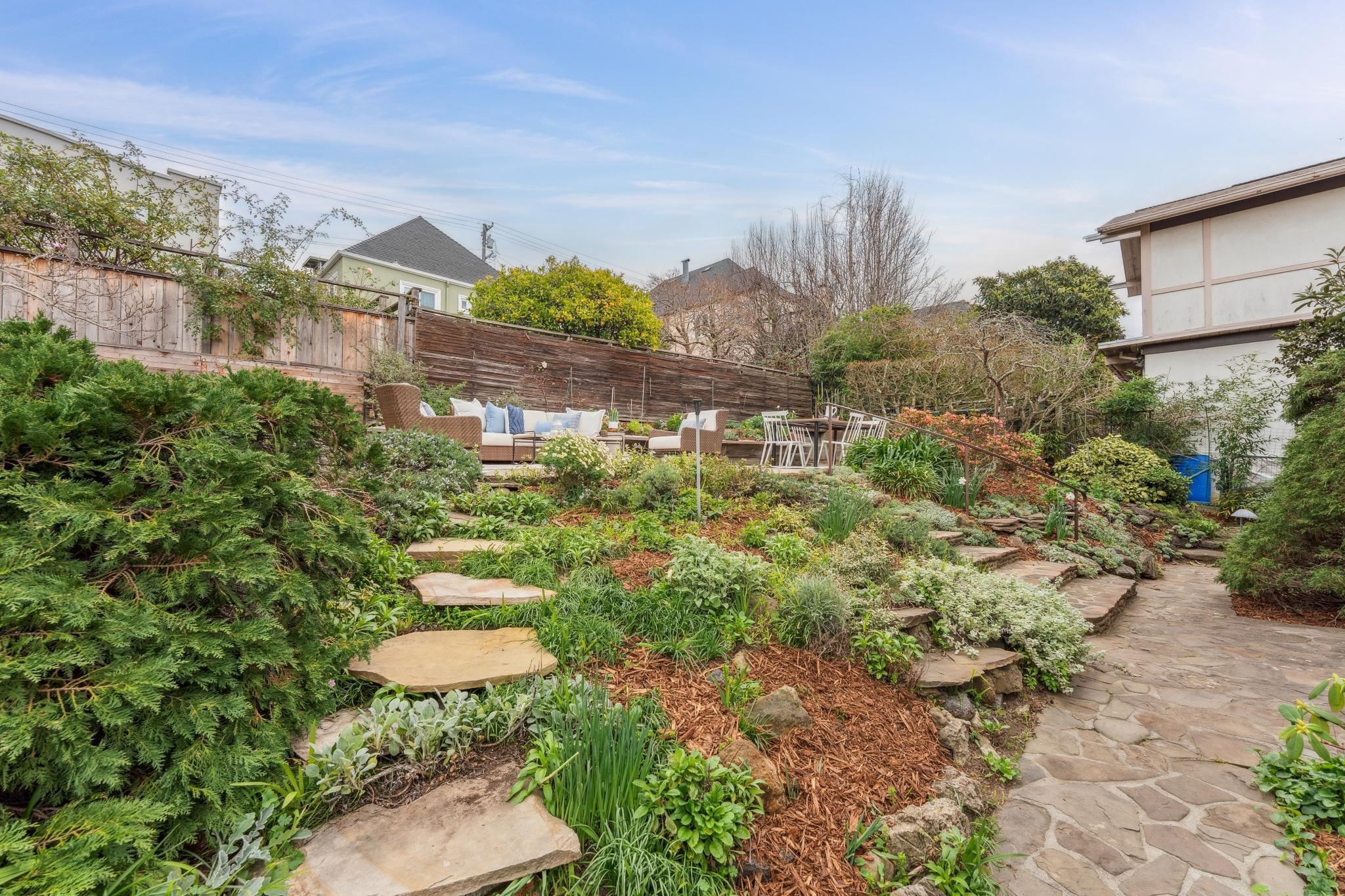 Detail Gallery Image 54 of 60 For 225 Arlington Ave., Kensington,  CA 94707 - 4 Beds | 3 Baths