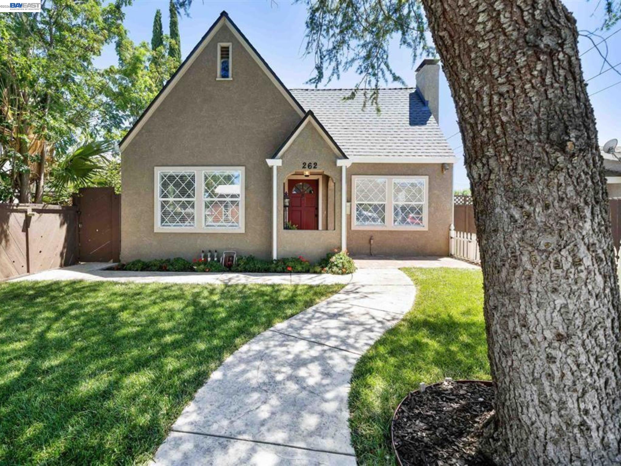 Front Image Thumbnail for BE41122332