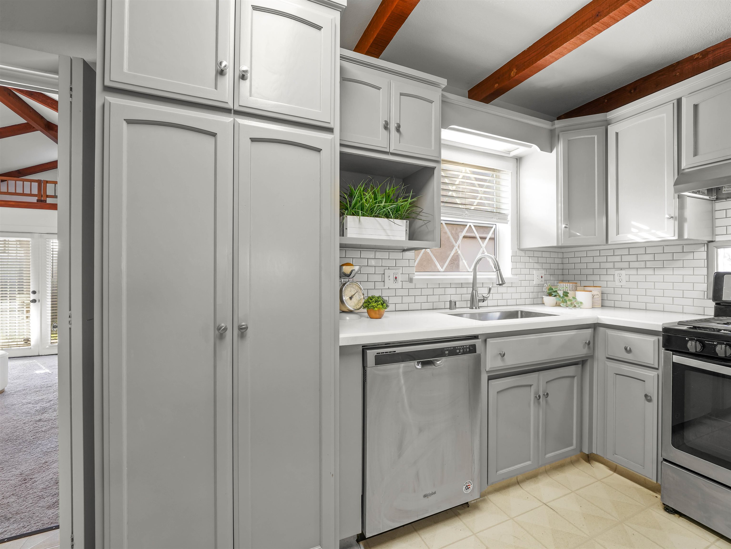 Detail Gallery Image 13 of 43 For 262 W Lowell Ave, Tracy,  CA 95376 - 3 Beds | 2 Baths