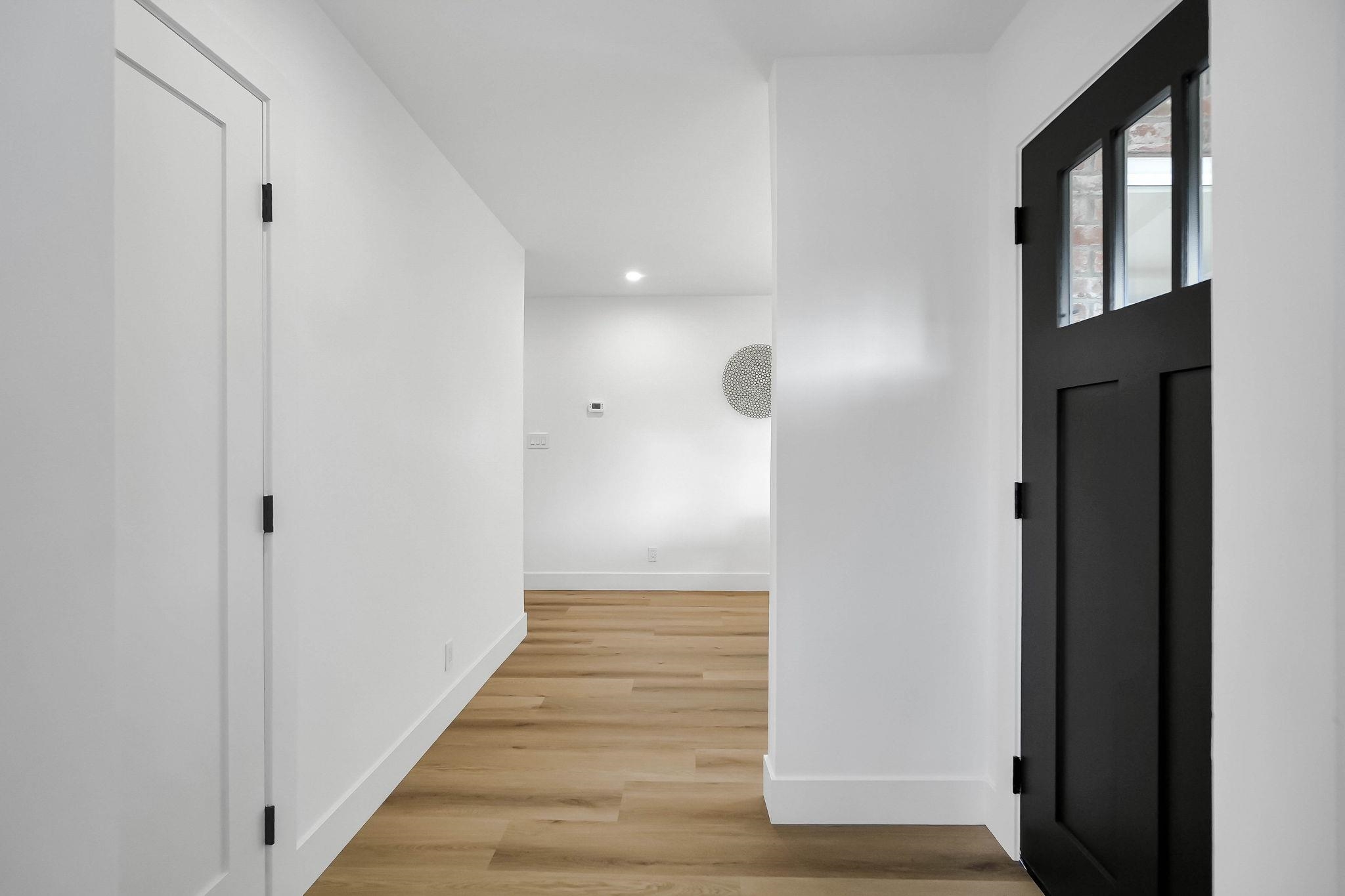 Detail Gallery Image 15 of 60 For 20255 Yeandle Ave, Castro Valley,  CA 94546 - 3 Beds | 2 Baths