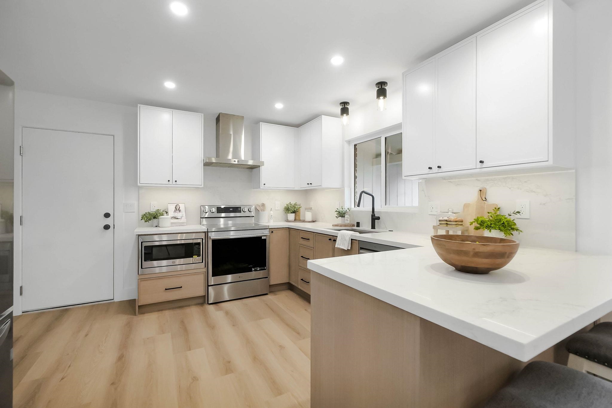 Detail Gallery Image 23 of 60 For 20255 Yeandle Ave, Castro Valley,  CA 94546 - 3 Beds | 2 Baths