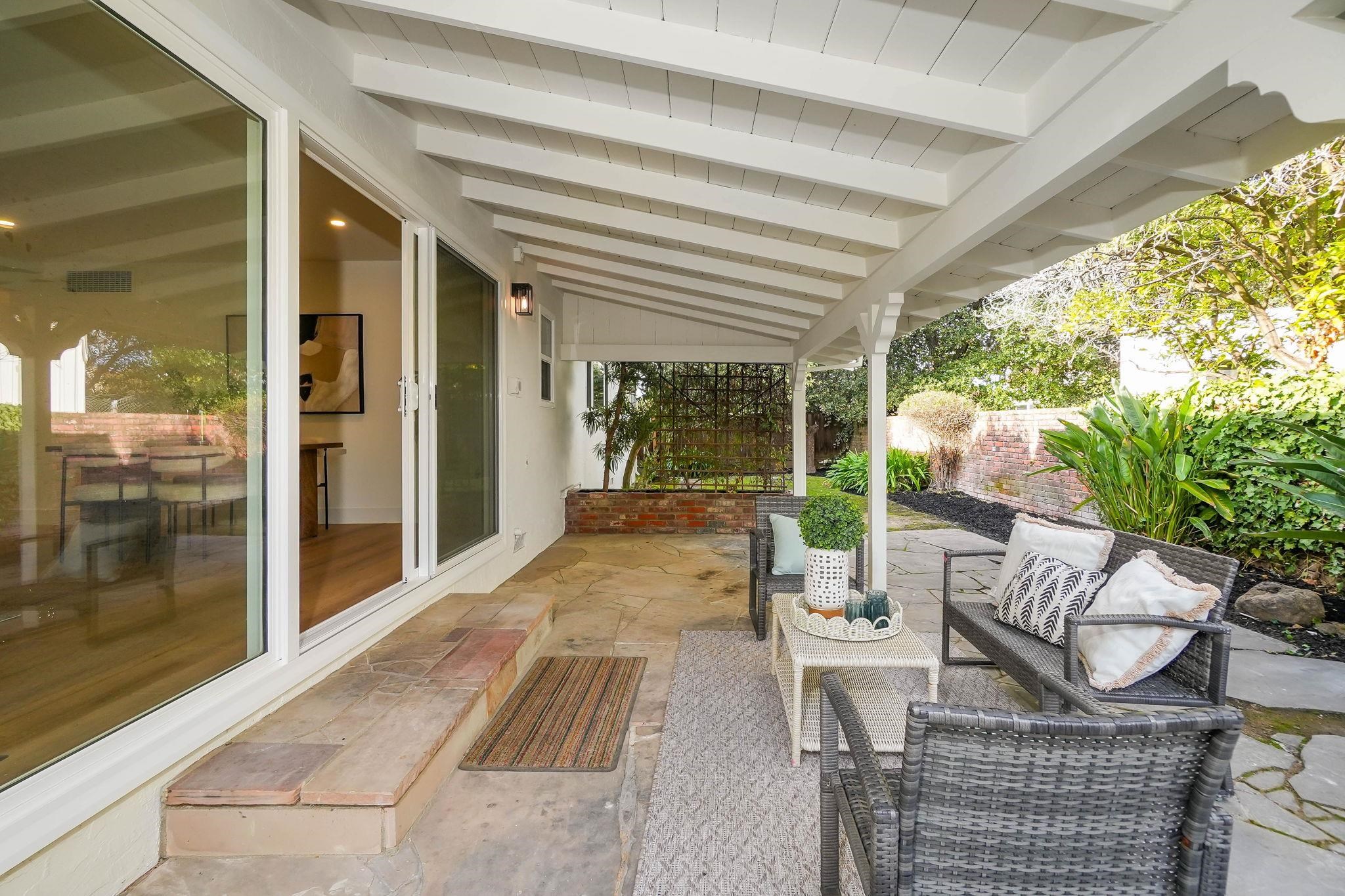 Detail Gallery Image 54 of 60 For 20255 Yeandle Ave, Castro Valley,  CA 94546 - 3 Beds | 2 Baths