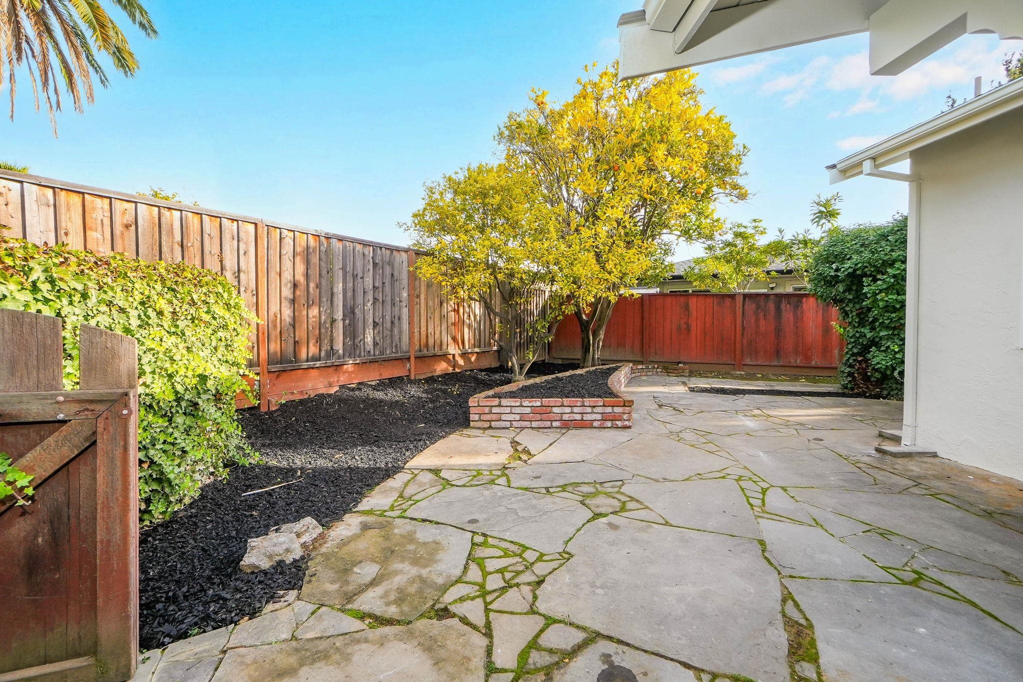 Detail Gallery Image 56 of 60 For 20255 Yeandle Ave, Castro Valley,  CA 94546 - 3 Beds | 2 Baths