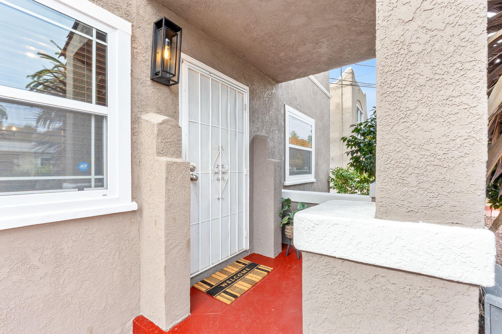 Detail Gallery Image 4 of 48 For 6021 Monadnock Way, Oakland,  CA 94605 - 3 Beds | 2 Baths