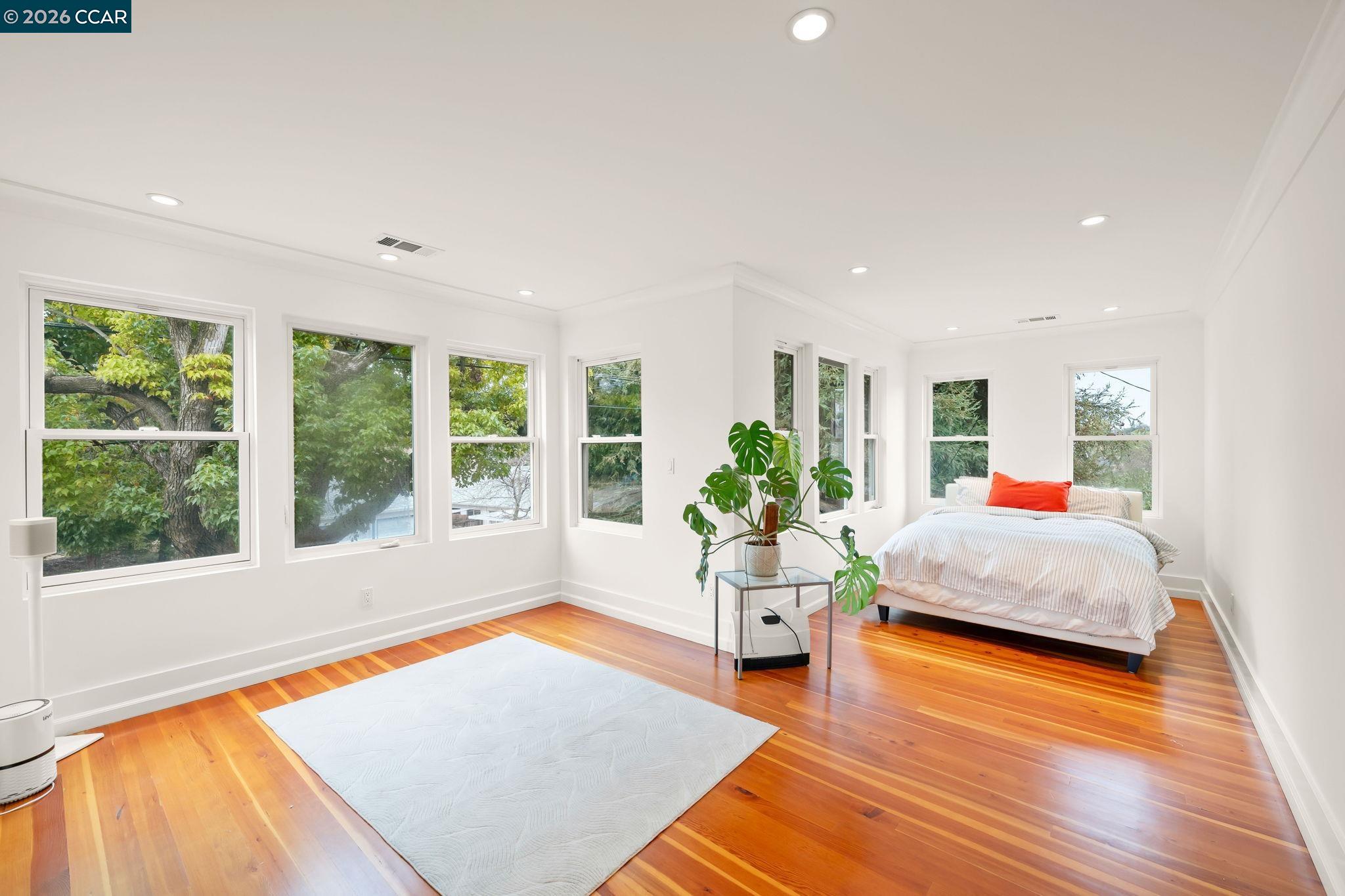 Detail Gallery Image 25 of 59 For 1333 Warren St, Martinez,  CA 94553 - 4 Beds | 3 Baths