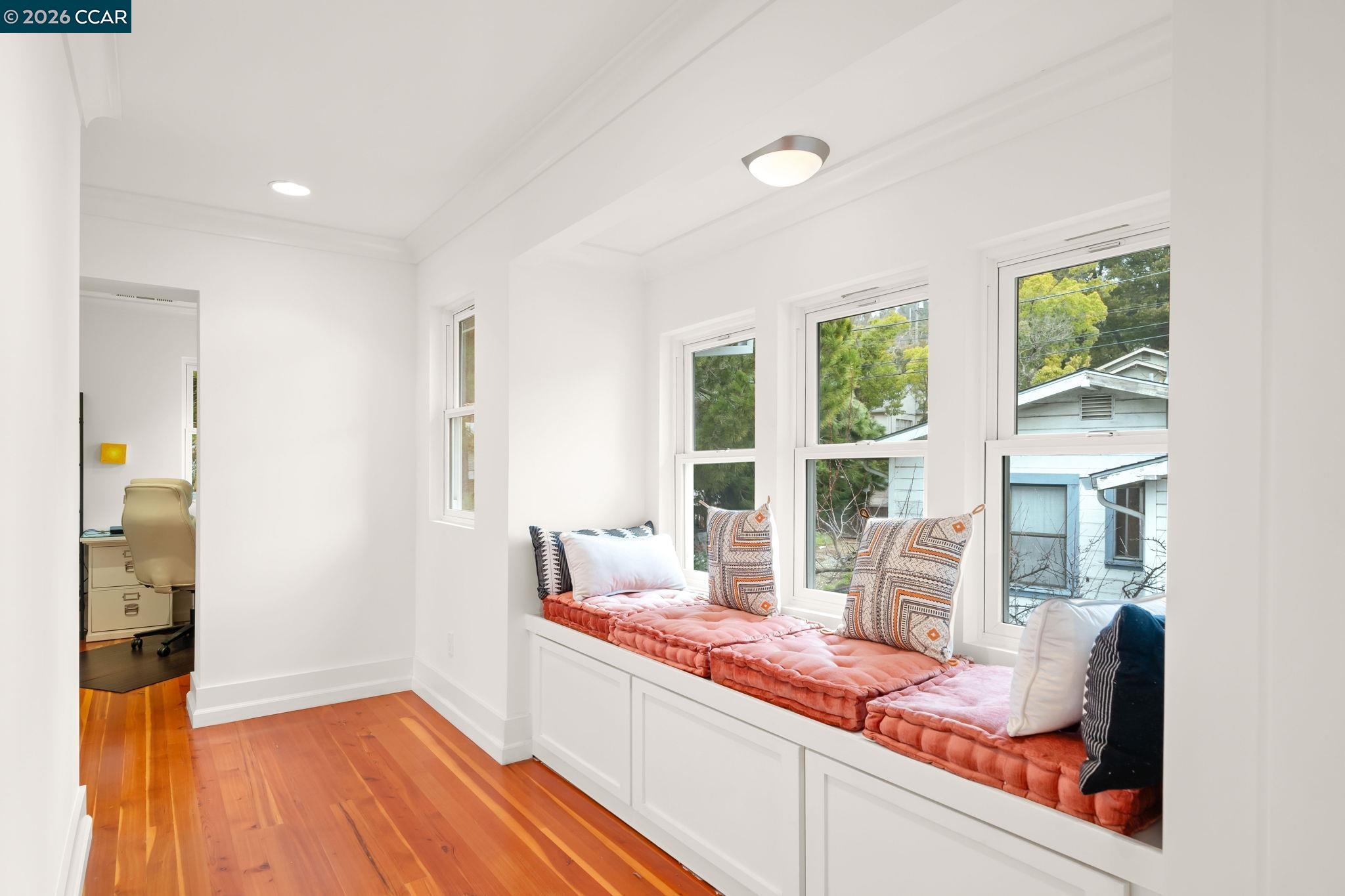 Detail Gallery Image 29 of 59 For 1333 Warren St, Martinez,  CA 94553 - 4 Beds | 3 Baths