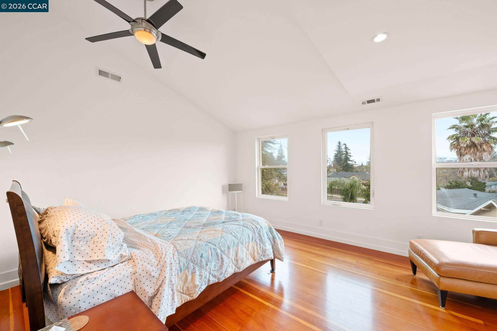 Detail Gallery Image 33 of 59 For 1333 Warren St, Martinez,  CA 94553 - 4 Beds | 3 Baths