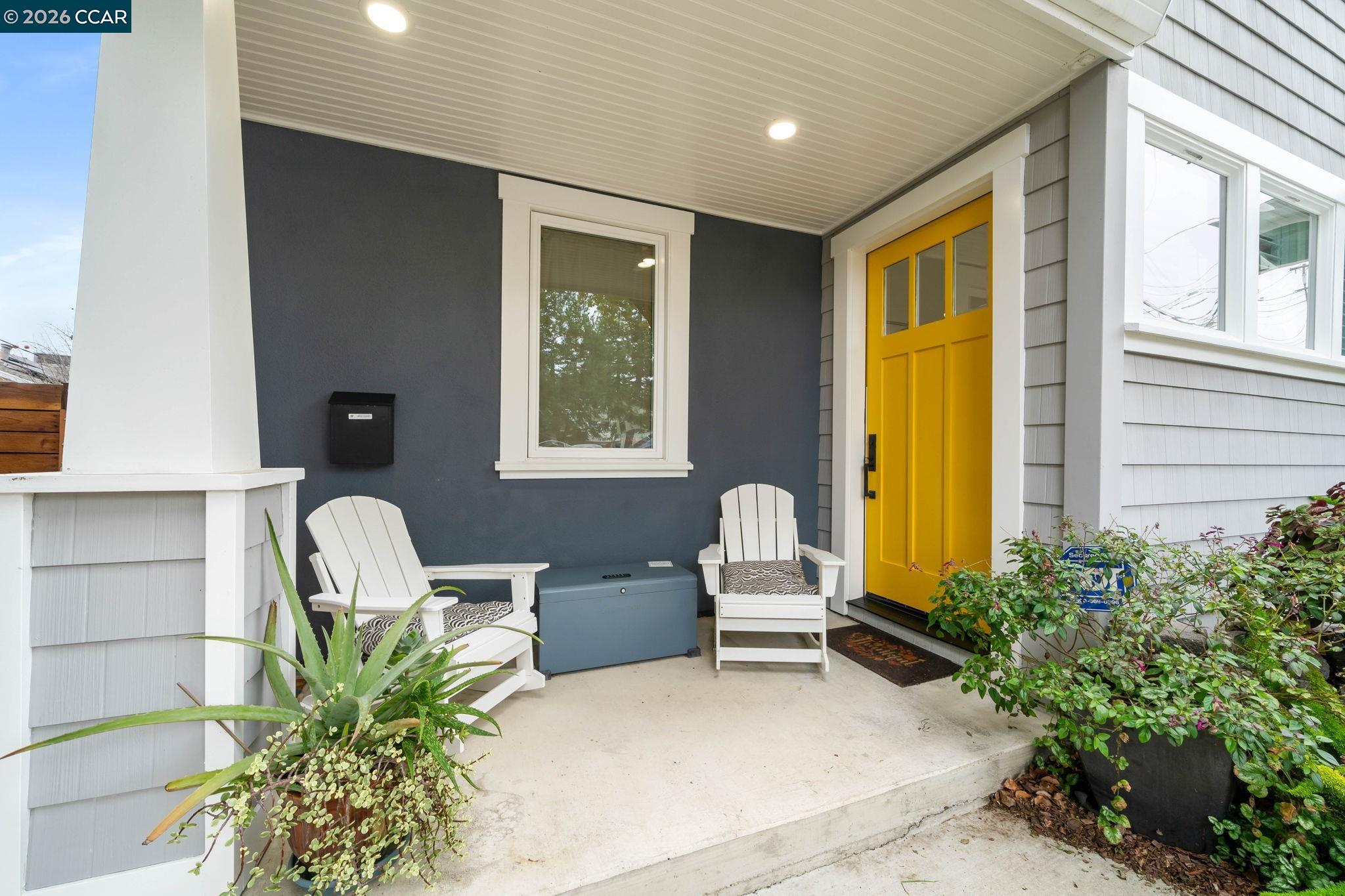 Detail Gallery Image 5 of 59 For 1333 Warren St, Martinez,  CA 94553 - 4 Beds | 3 Baths