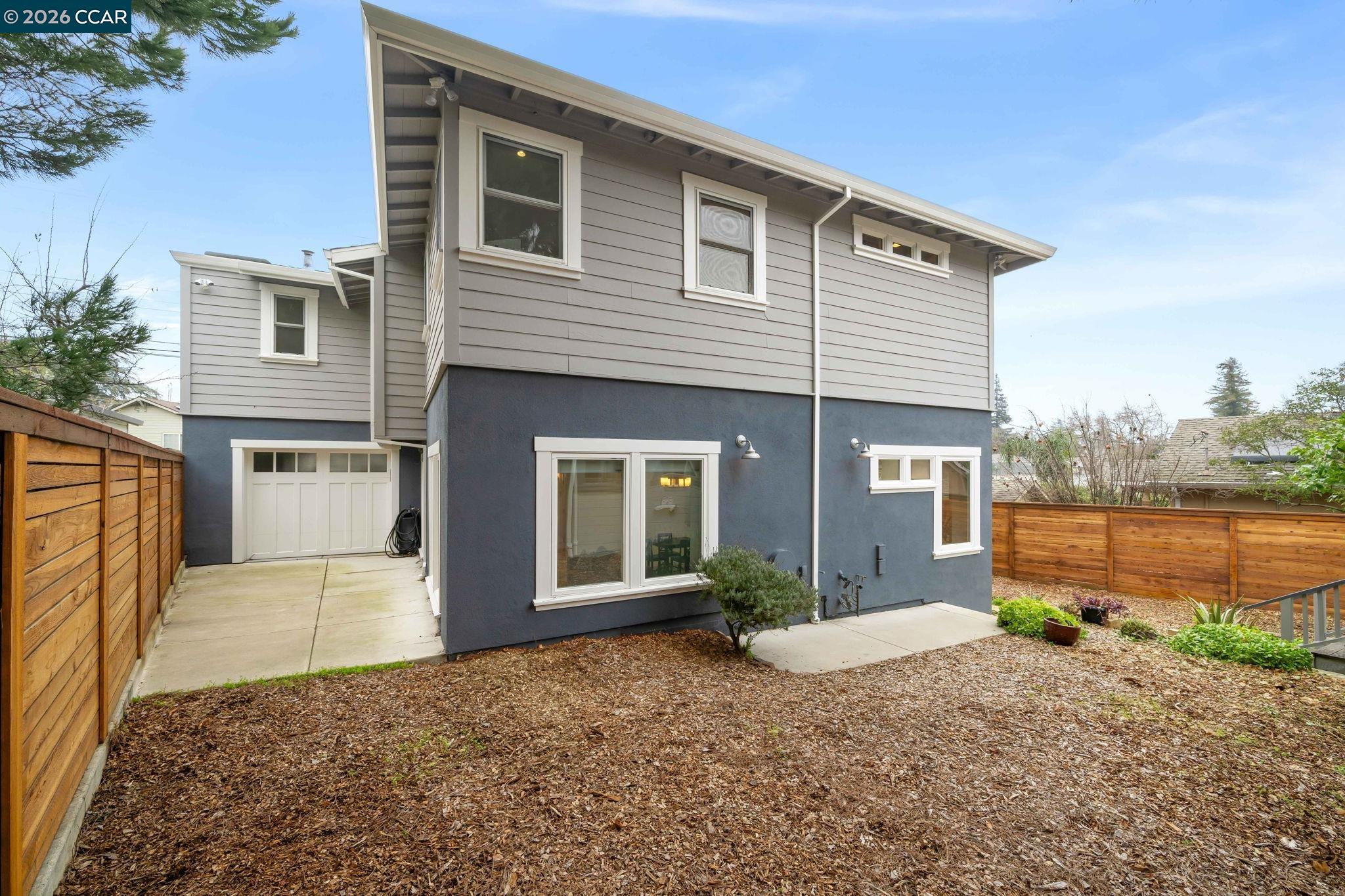 Detail Gallery Image 43 of 59 For 1333 Warren St, Martinez,  CA 94553 - 4 Beds | 3 Baths