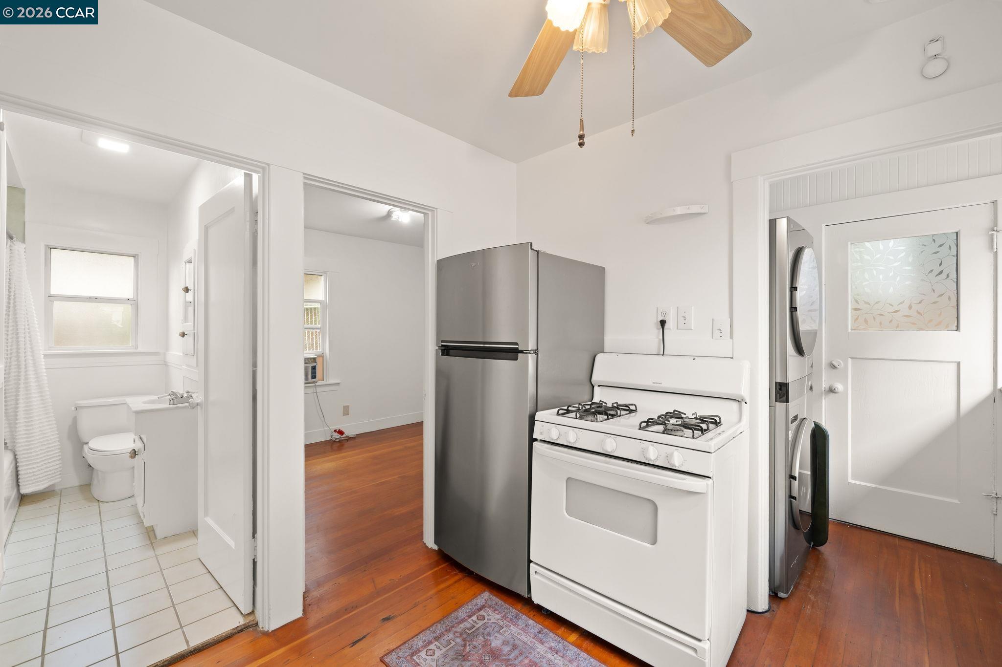 Detail Gallery Image 52 of 59 For 1333 Warren St, Martinez,  CA 94553 - 4 Beds | 3 Baths