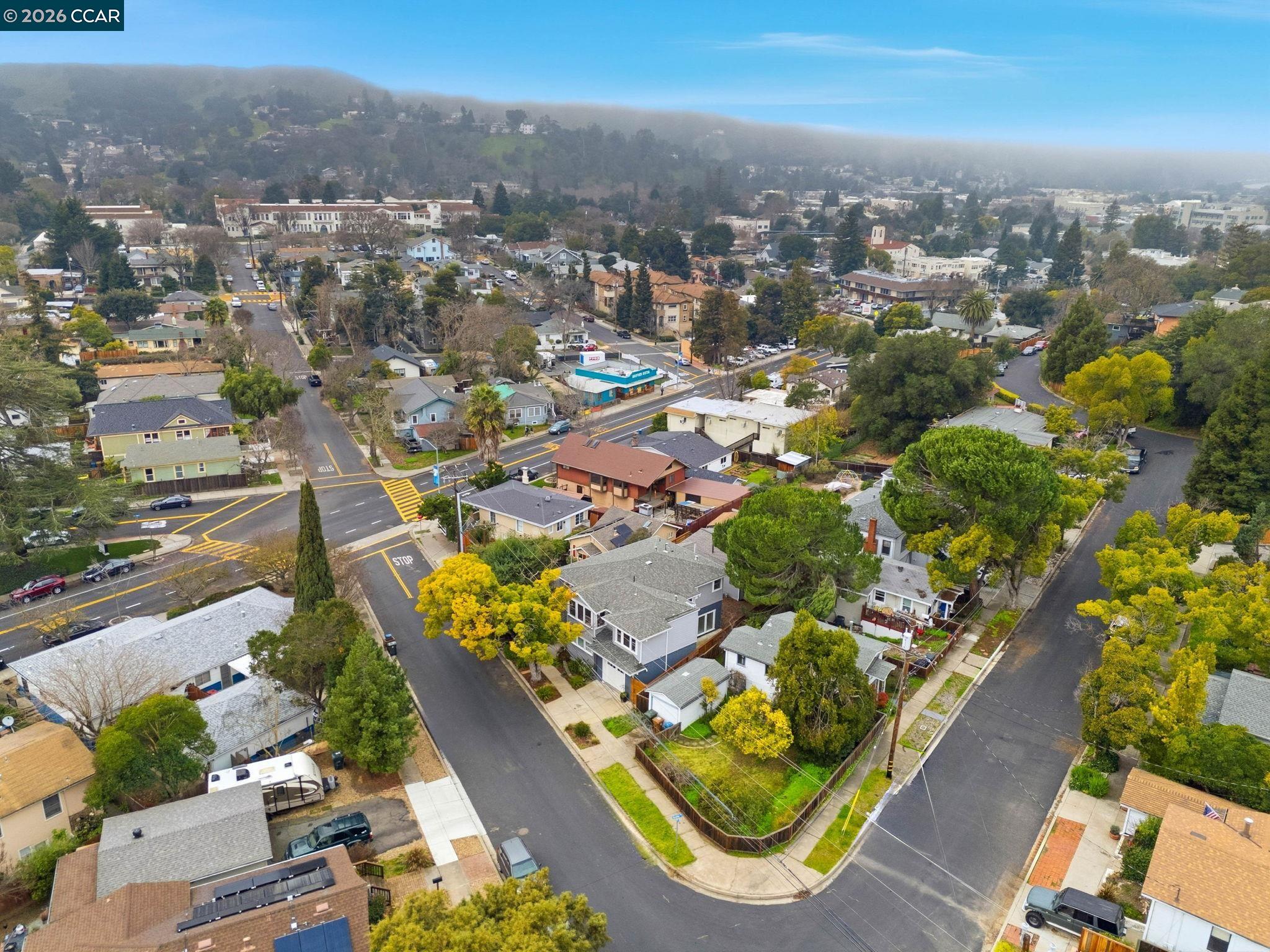 Detail Gallery Image 57 of 59 For 1333 Warren St, Martinez,  CA 94553 - 4 Beds | 3 Baths