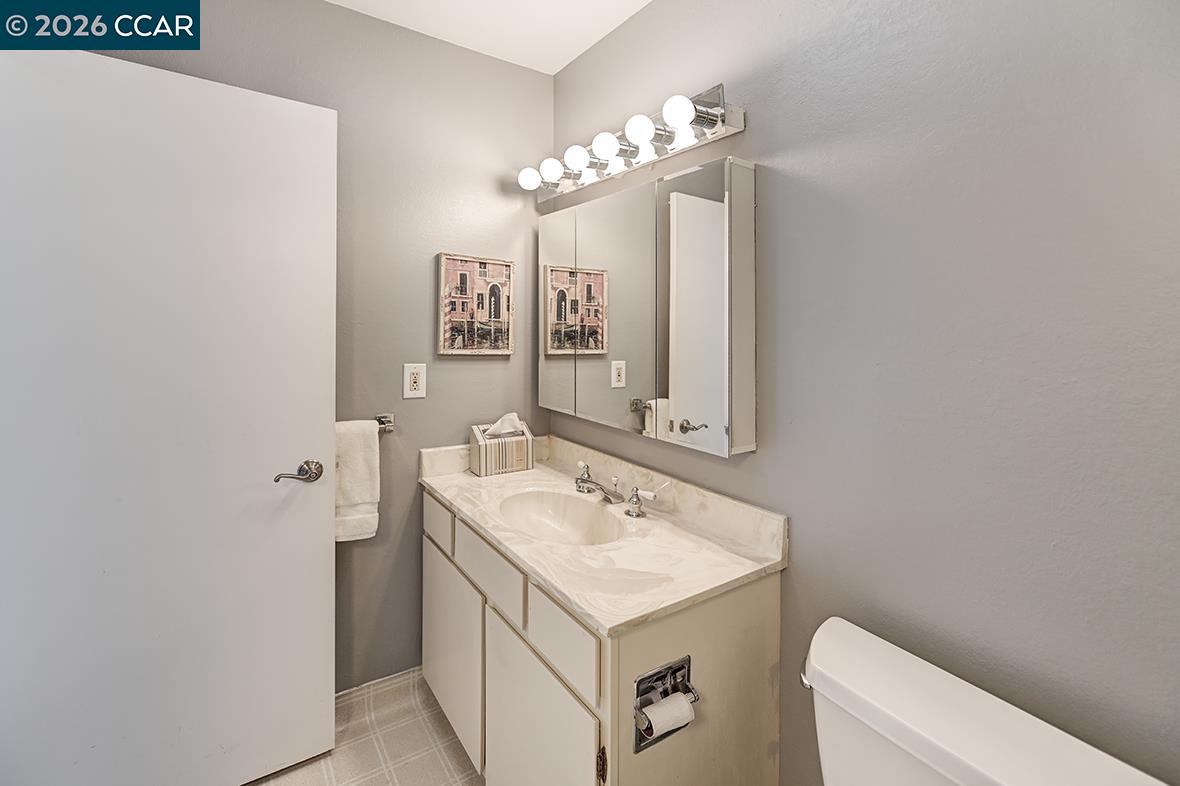 Photo #17: 41122345 Listing: Photo #17