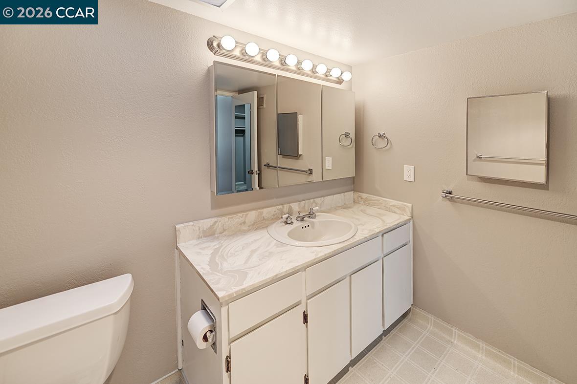 Photo #20: 41122345 Listing: Photo #20