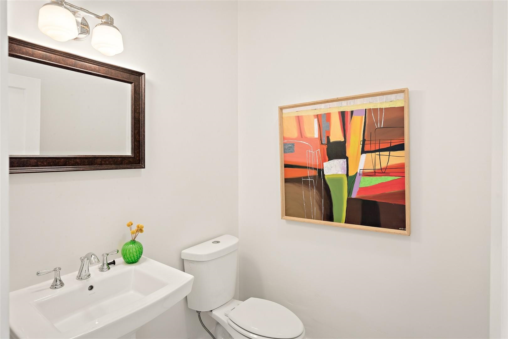 Detail Gallery Image 18 of 56 For 1660 14th St, Oakland,  CA 94607 - 4 Beds | 2/1 Baths