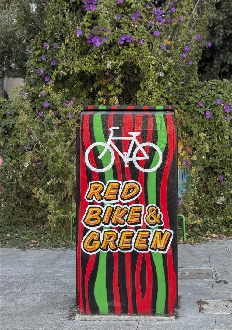 Detail Gallery Image 45 of 56 For 1660 14th St, Oakland,  CA 94607 - 4 Beds | 2/1 Baths