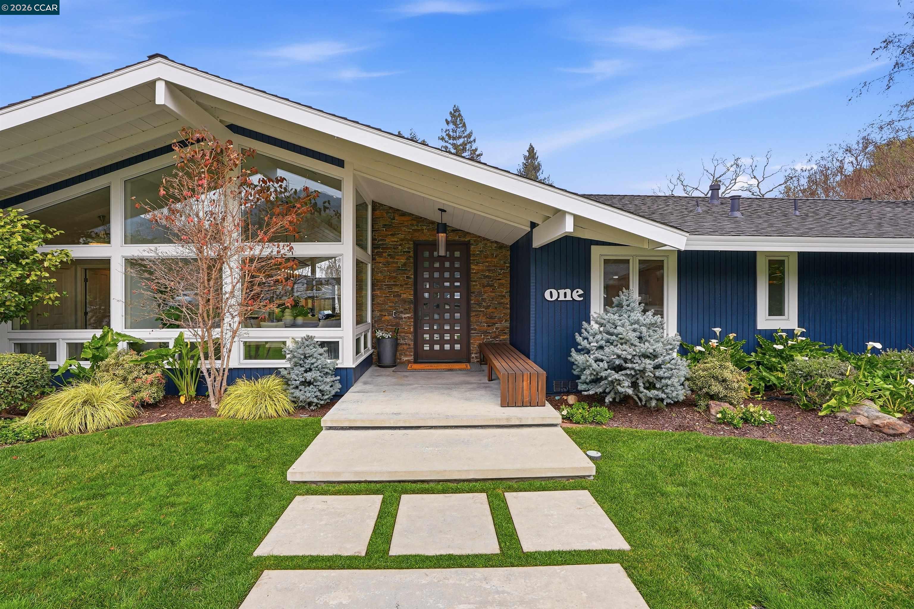 Front Image Thumbnail for CC41122349