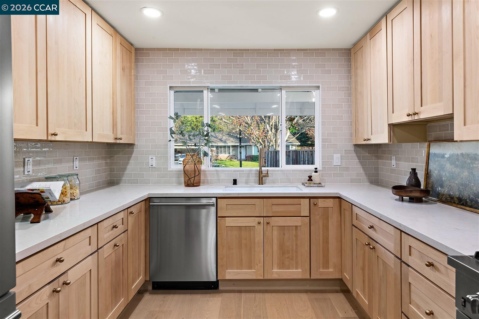 Detail Gallery Image 13 of 46 For 209 Farm Hill Ct, Danville,  CA 94526 - 4 Beds | 2 Baths