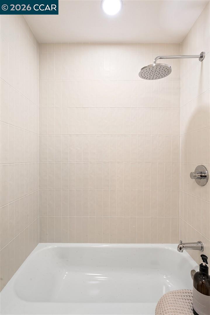 Detail Gallery Image 16 of 46 For 209 Farm Hill Ct, Danville,  CA 94526 - 4 Beds | 2 Baths