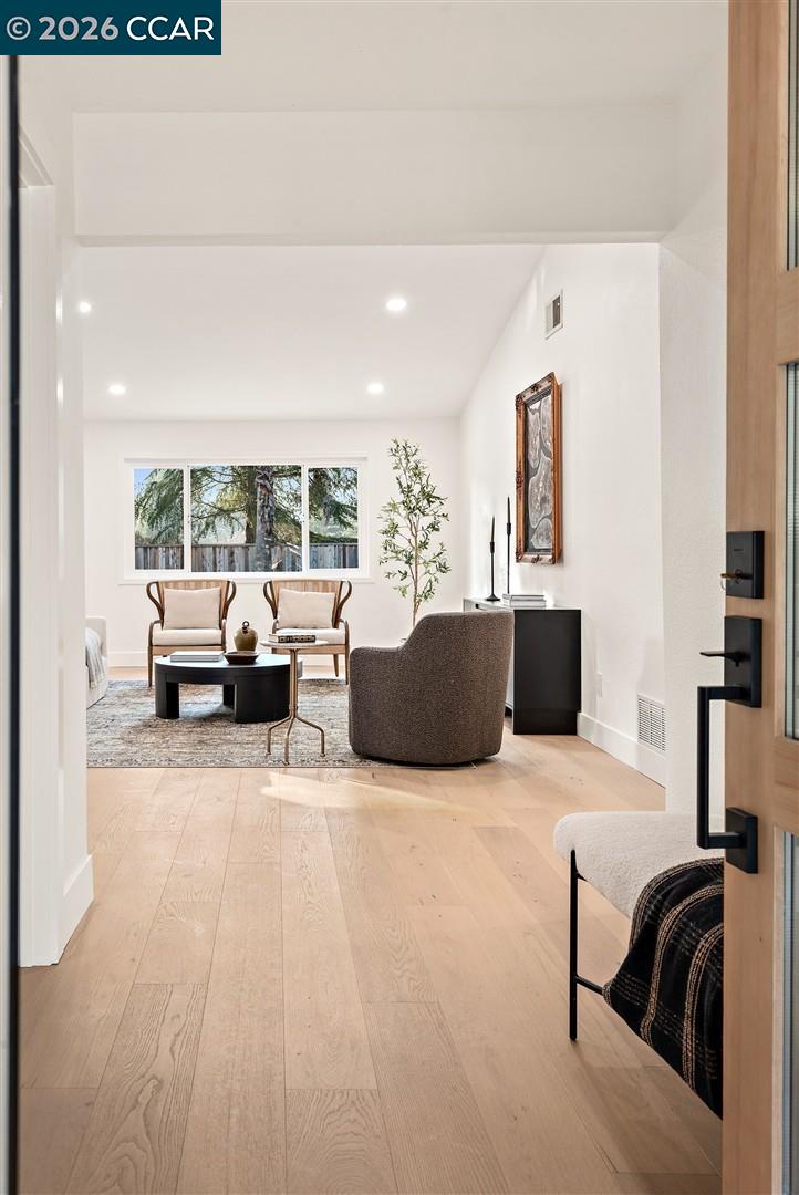 Detail Gallery Image 3 of 46 For 209 Farm Hill Ct, Danville,  CA 94526 - 4 Beds | 2 Baths