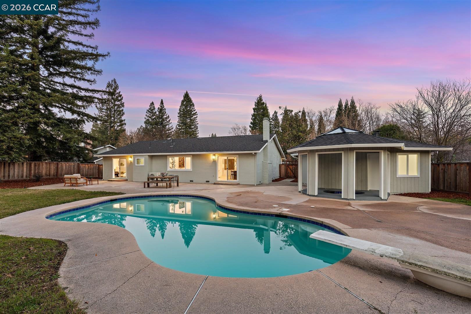 Detail Gallery Image 31 of 46 For 209 Farm Hill Ct, Danville,  CA 94526 - 4 Beds | 2 Baths