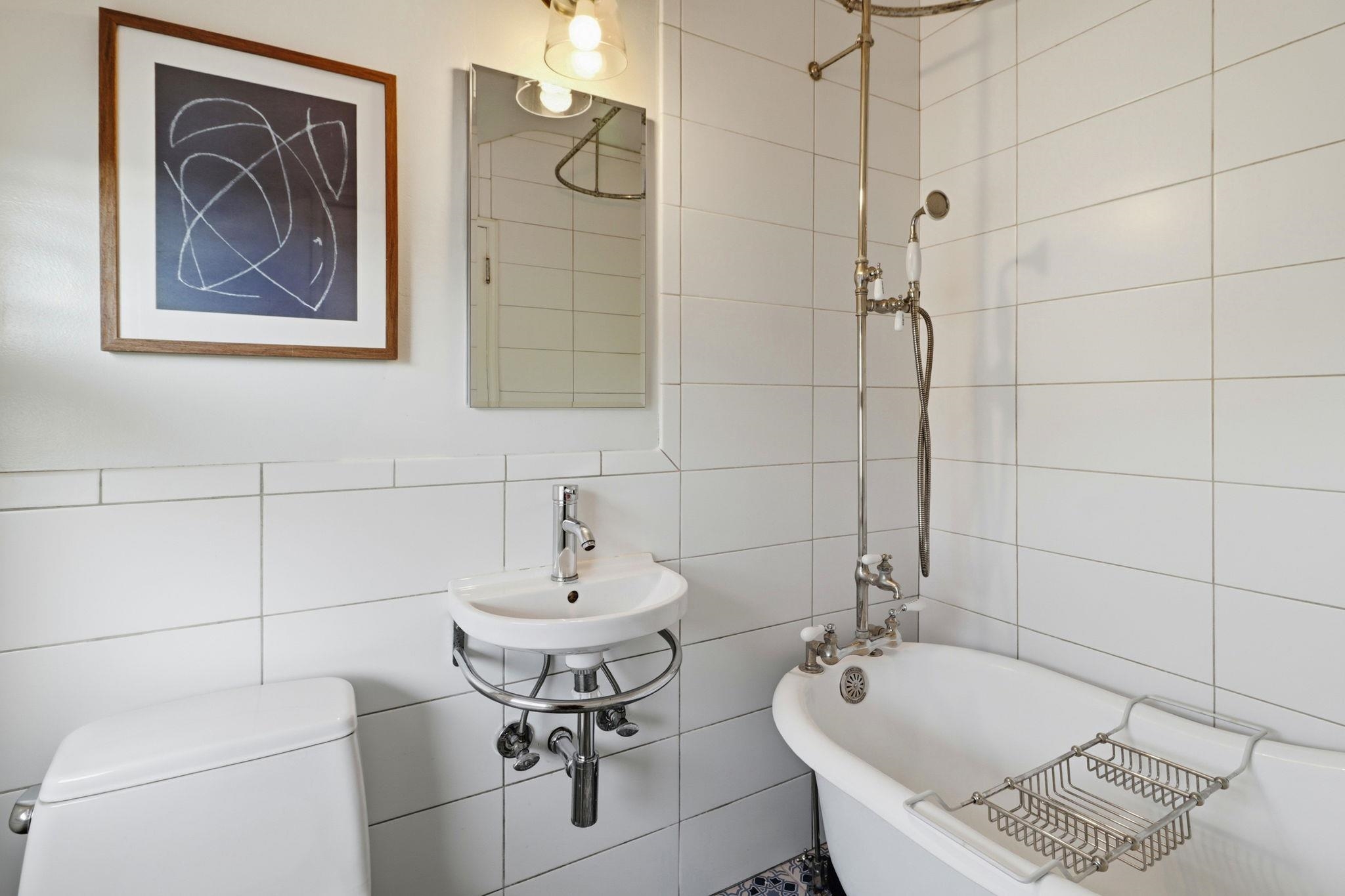 Detail Gallery Image 23 of 35 For 1564 Sacramento St, Berkeley,  CA 94702 - 2 Beds | 1 Baths