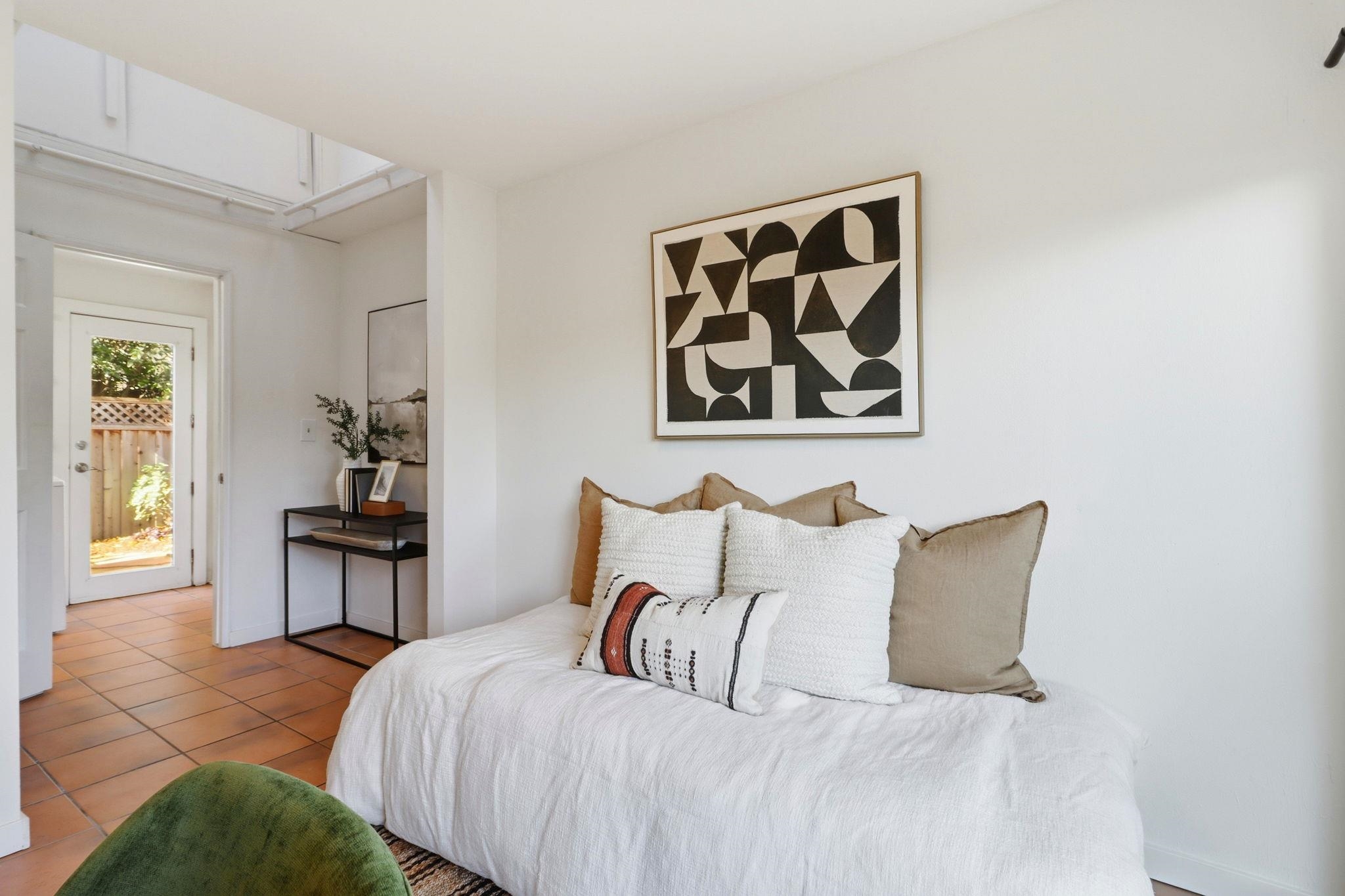 Detail Gallery Image 26 of 35 For 1564 Sacramento St, Berkeley,  CA 94702 - 2 Beds | 1 Baths