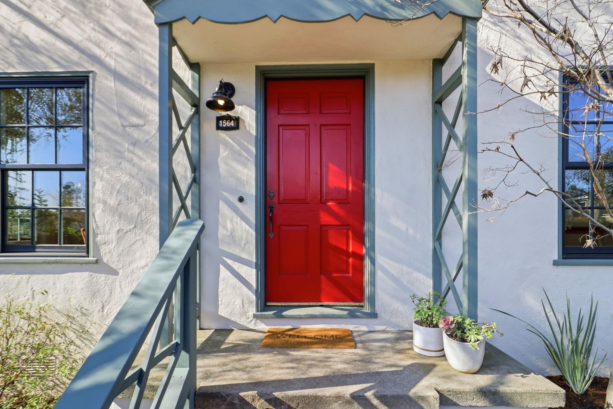 Detail Gallery Image 6 of 35 For 1564 Sacramento St, Berkeley,  CA 94702 - 2 Beds | 1 Baths