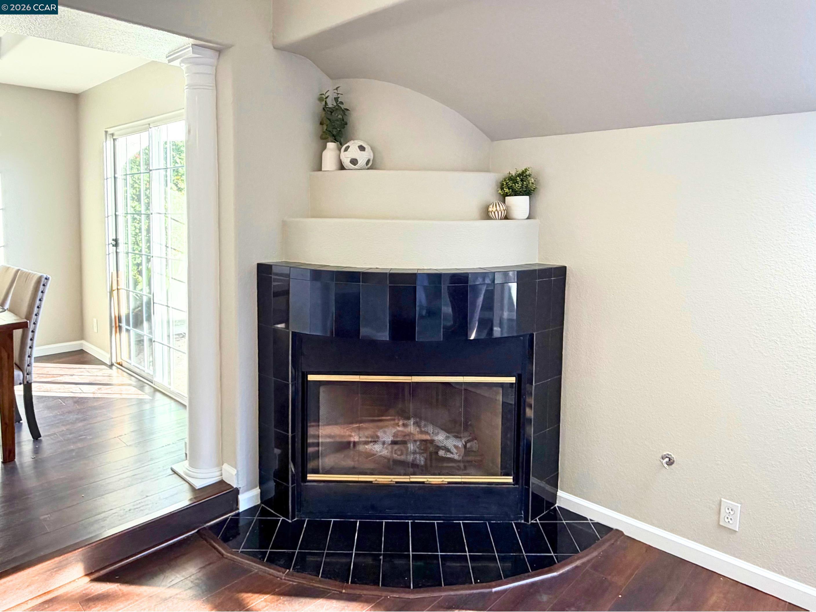 Detail Gallery Image 19 of 51 For 422 W Sunnyoaks Ave, Campbell,  CA 95008 - 3 Beds | 3 Baths