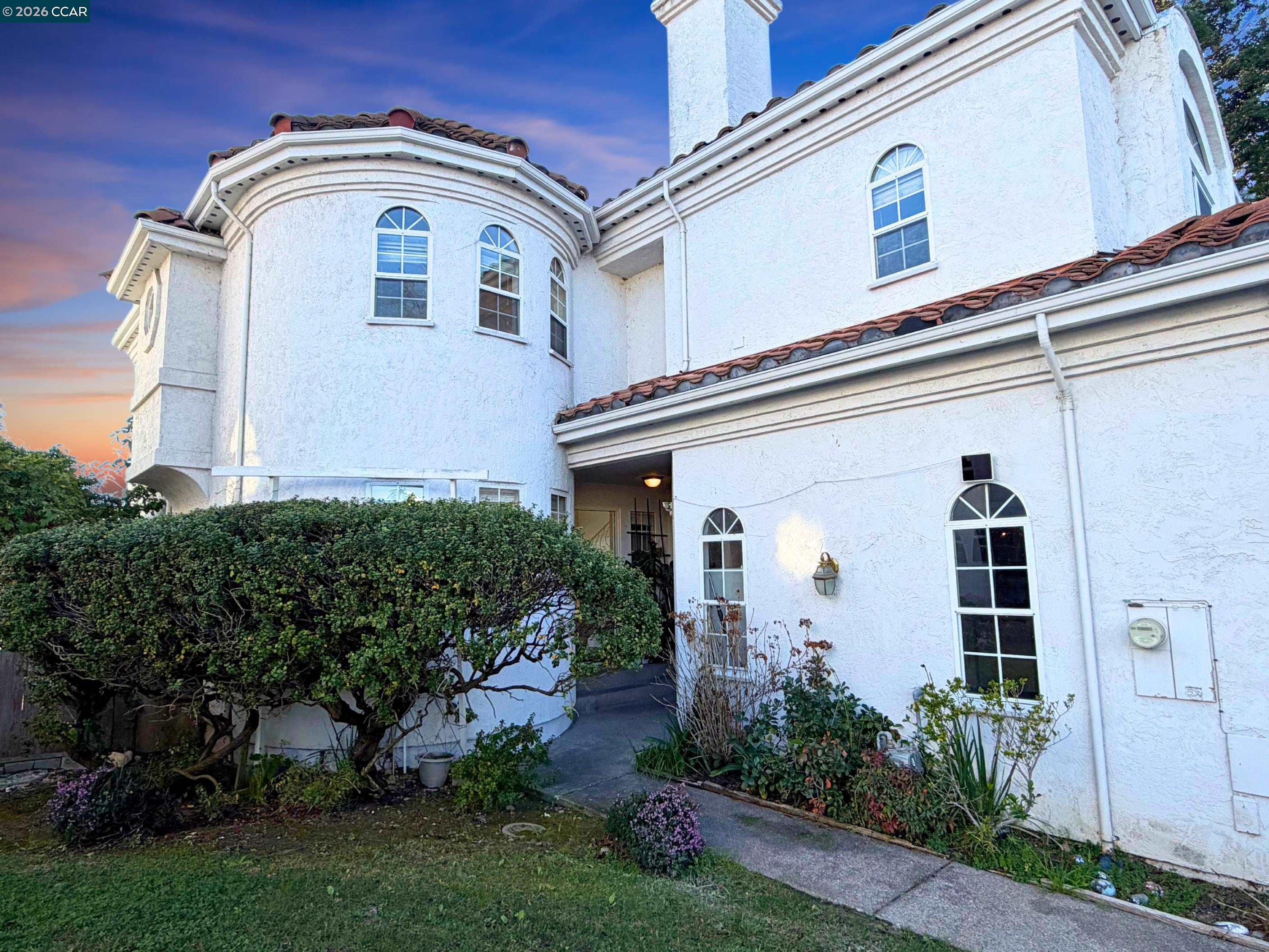 Detail Gallery Image 3 of 51 For 422 W Sunnyoaks Ave, Campbell,  CA 95008 - 3 Beds | 3 Baths