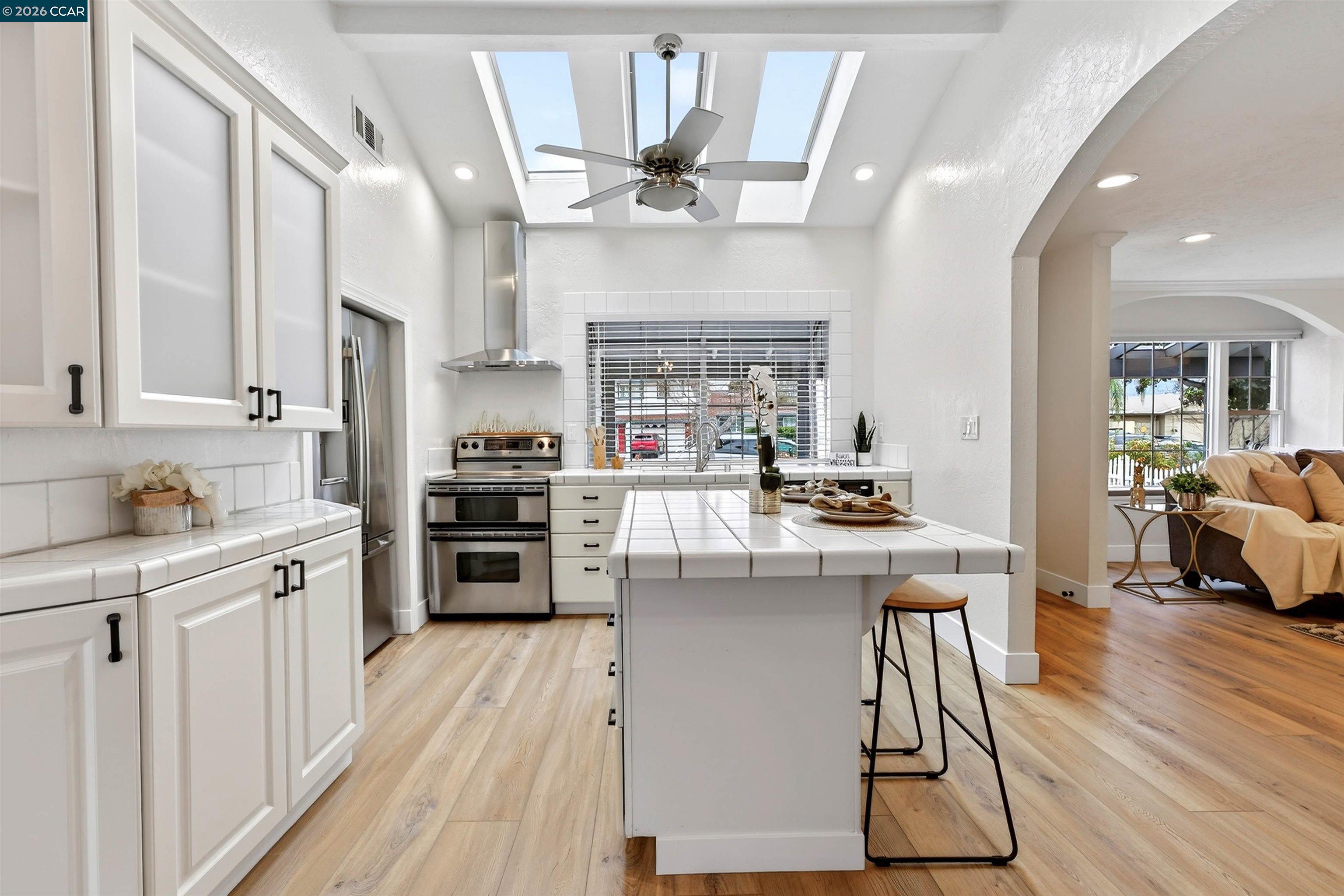 Detail Gallery Image 27 of 40 For 667 Apache Ct., San Jose,  CA 95123 - 4 Beds | 2 Baths