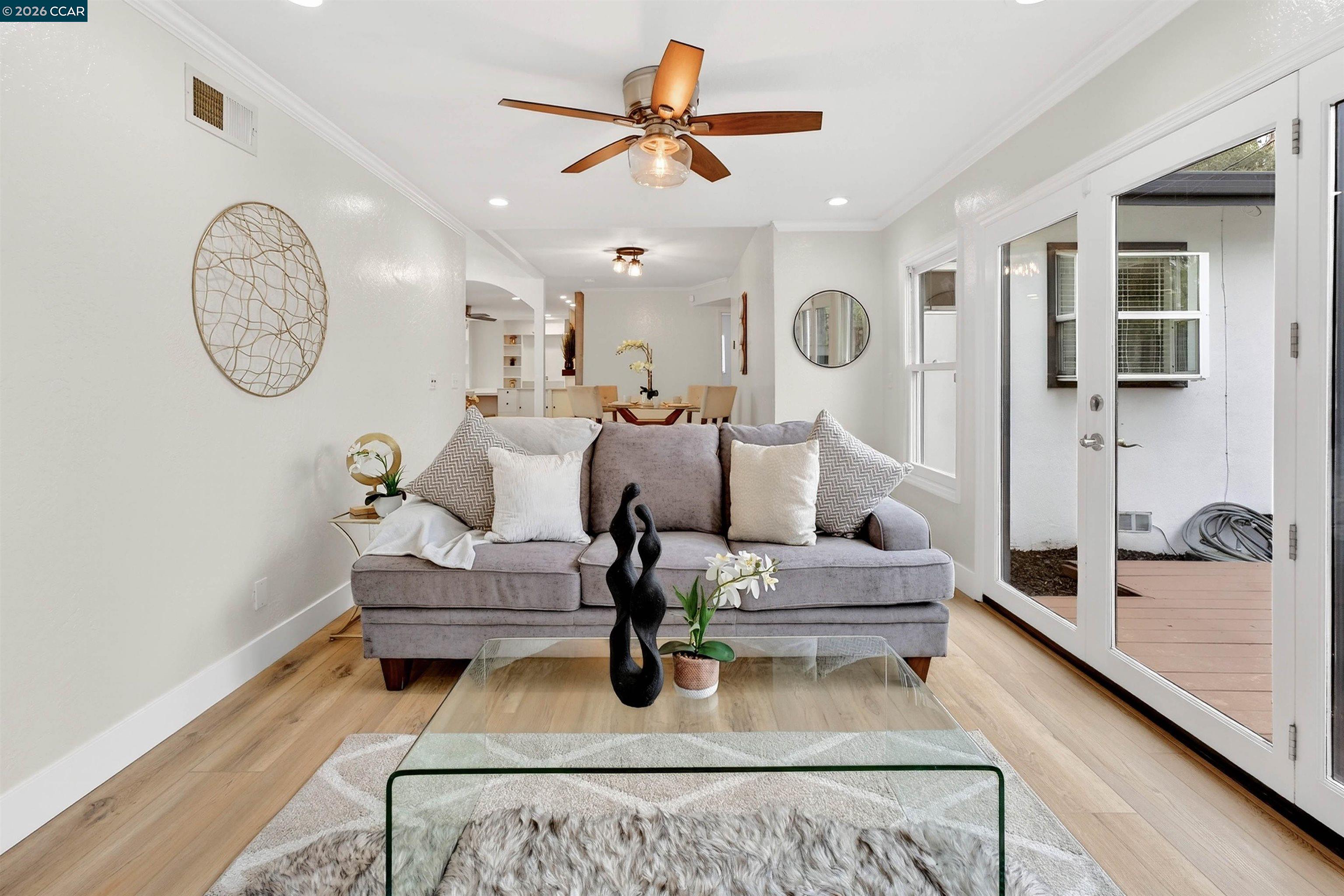 Detail Gallery Image 30 of 40 For 667 Apache Ct., San Jose,  CA 95123 - 4 Beds | 2 Baths