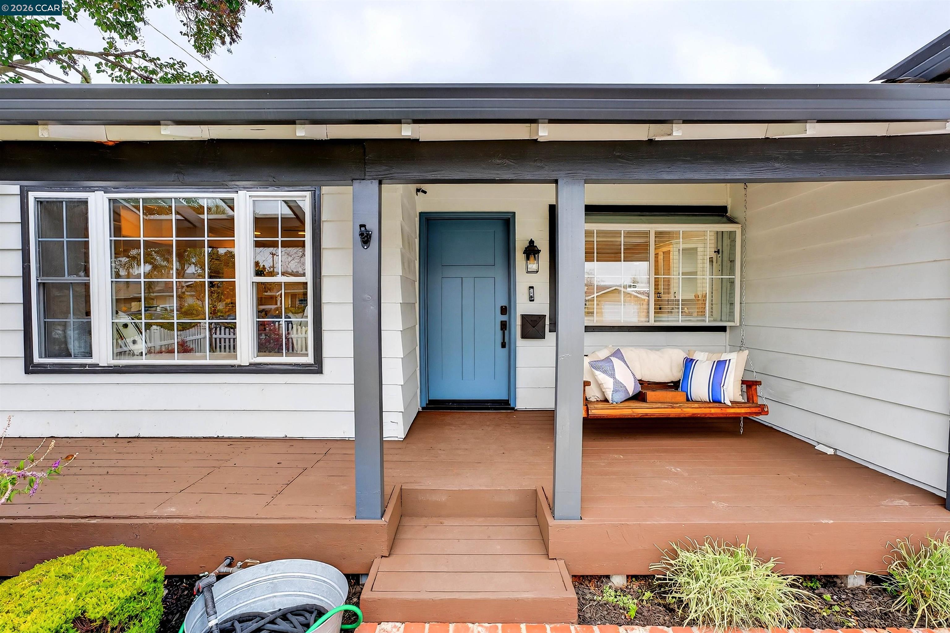 Detail Gallery Image 5 of 40 For 667 Apache Ct., San Jose,  CA 95123 - 4 Beds | 2 Baths