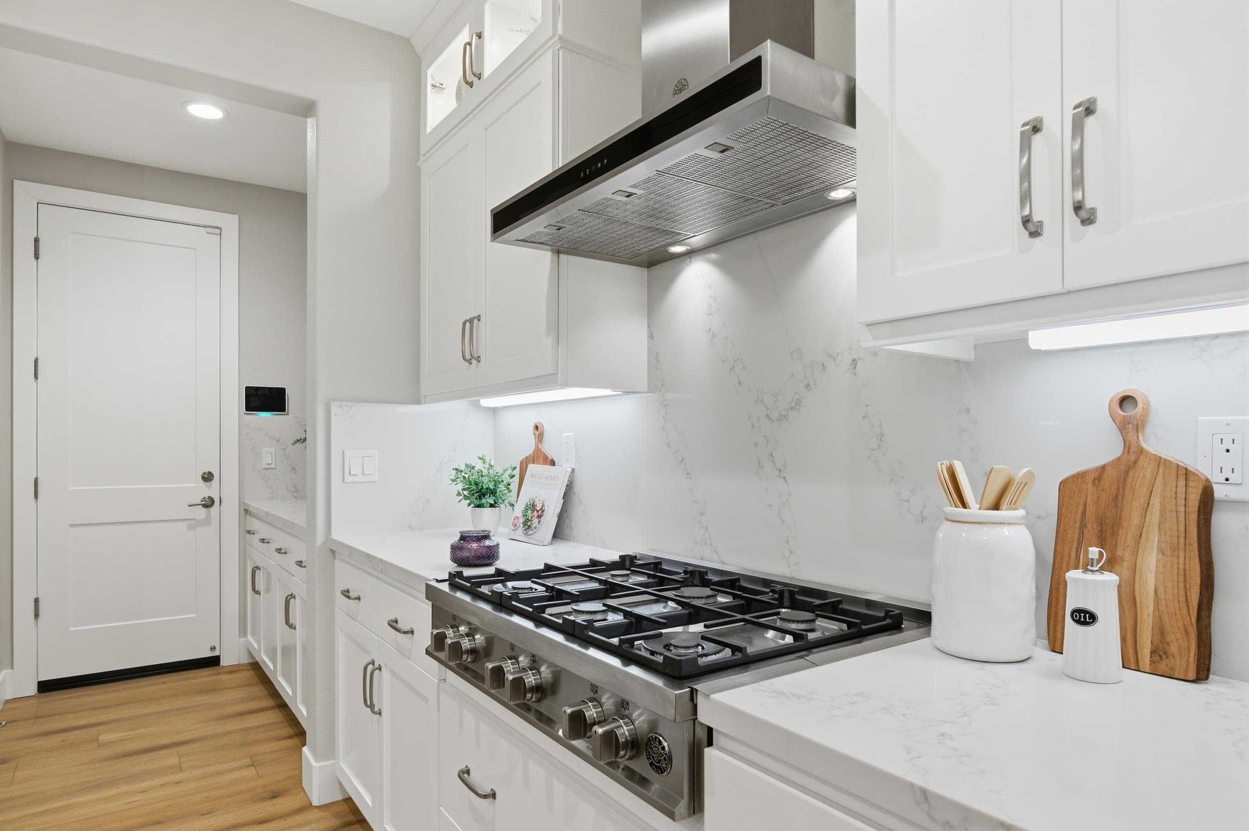 Detail Gallery Image 13 of 47 For 101 Willow Oak Dr, Pleasant Hill,  CA 94523 - 4 Beds | 3/1 Baths