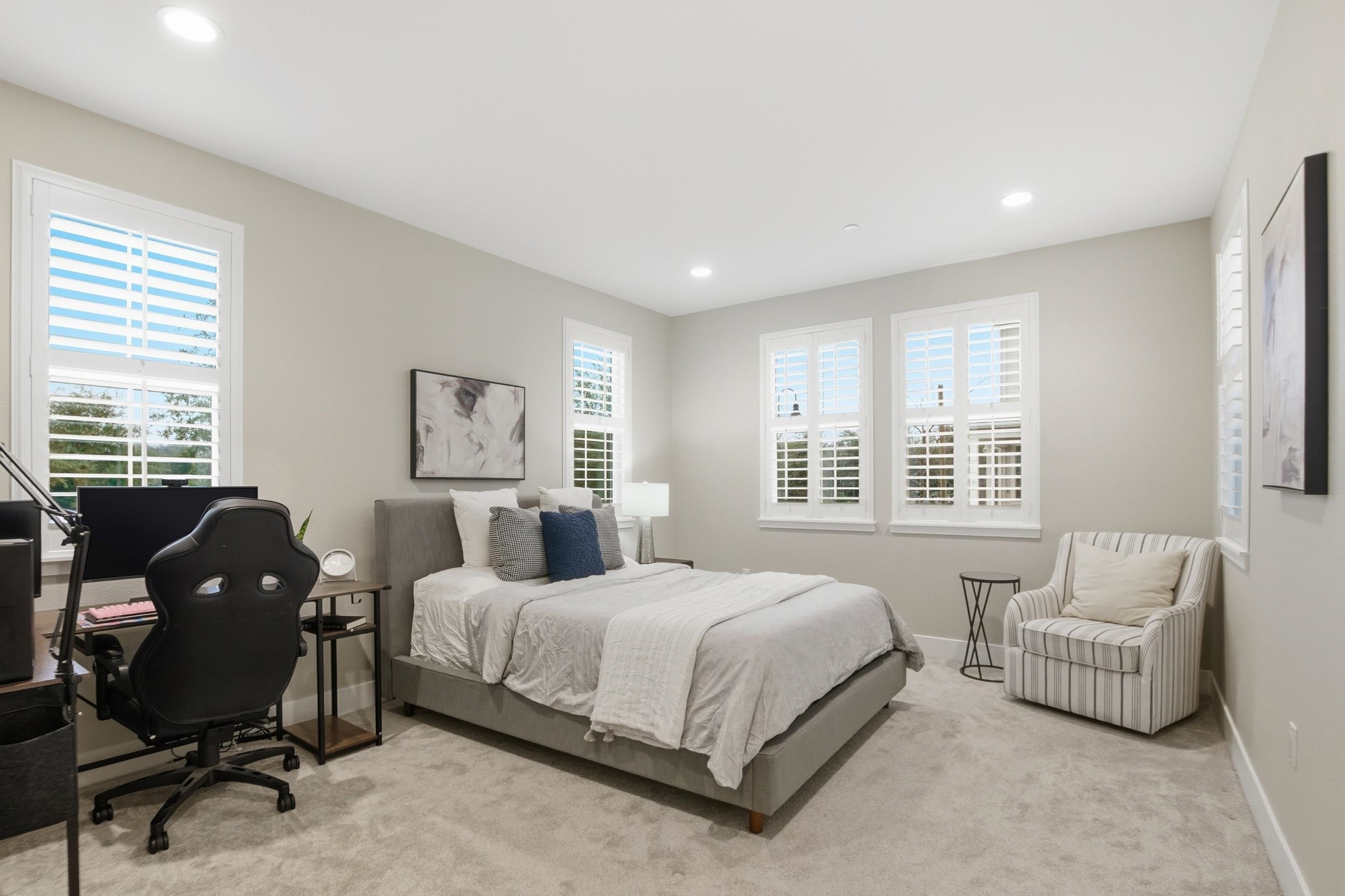 Detail Gallery Image 18 of 47 For 101 Willow Oak Dr, Pleasant Hill,  CA 94523 - 4 Beds | 3/1 Baths