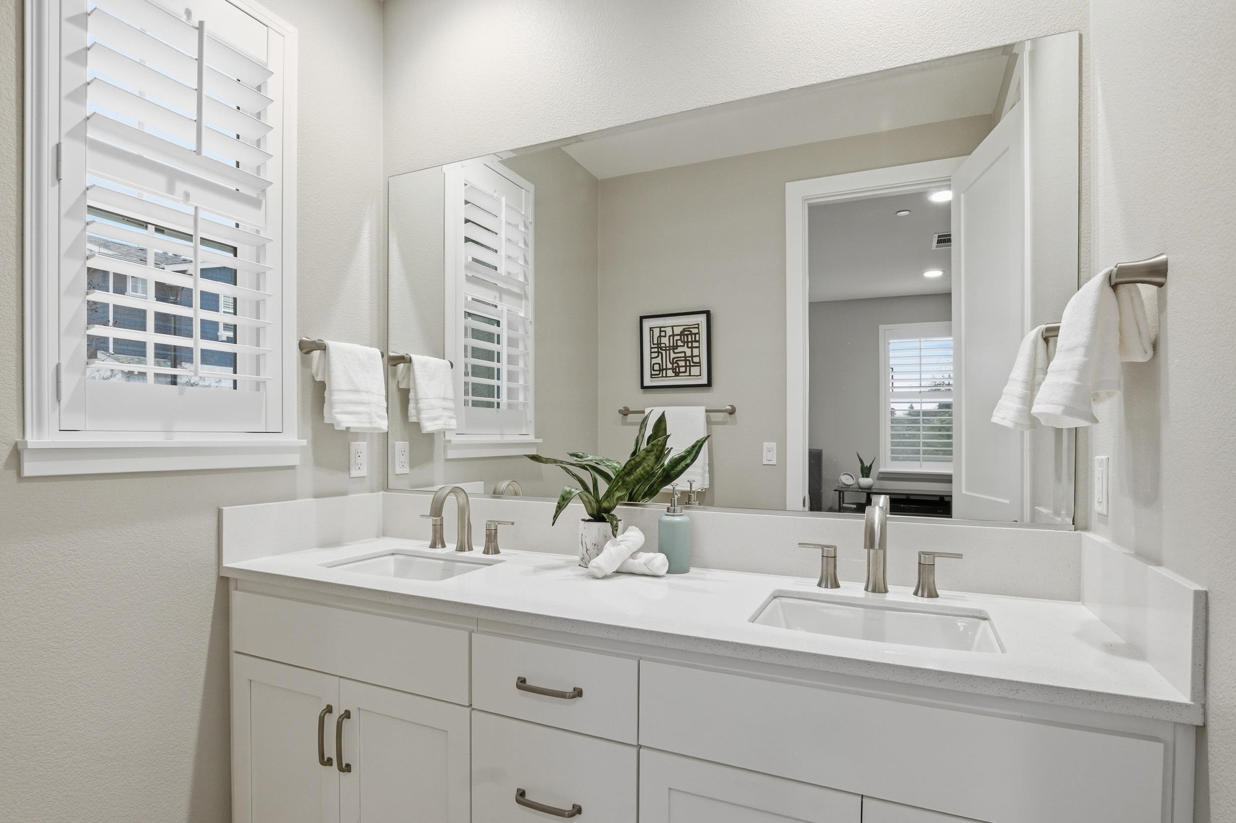 Detail Gallery Image 20 of 47 For 101 Willow Oak Dr, Pleasant Hill,  CA 94523 - 4 Beds | 3/1 Baths