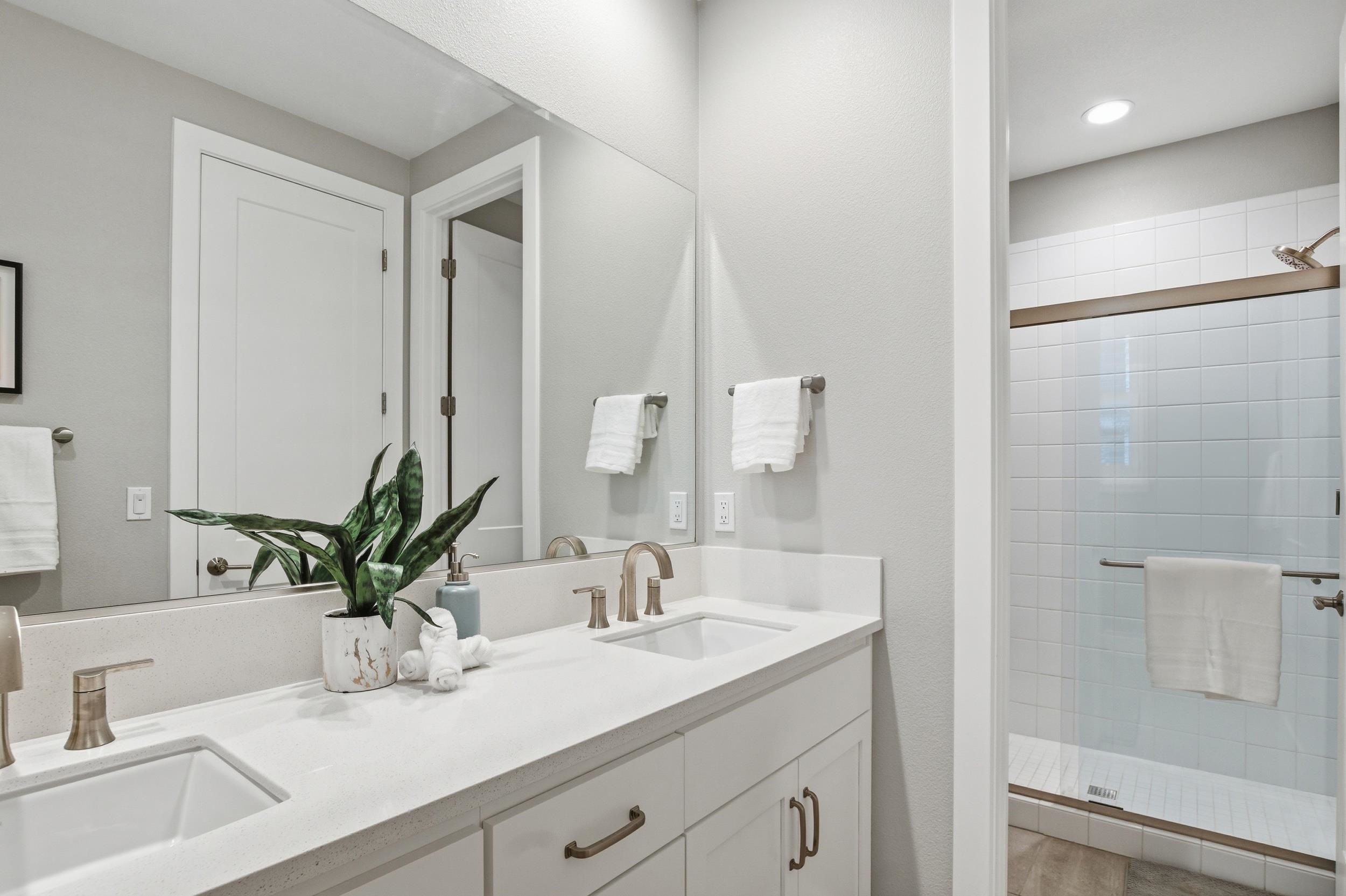 Detail Gallery Image 21 of 47 For 101 Willow Oak Dr, Pleasant Hill,  CA 94523 - 4 Beds | 3/1 Baths