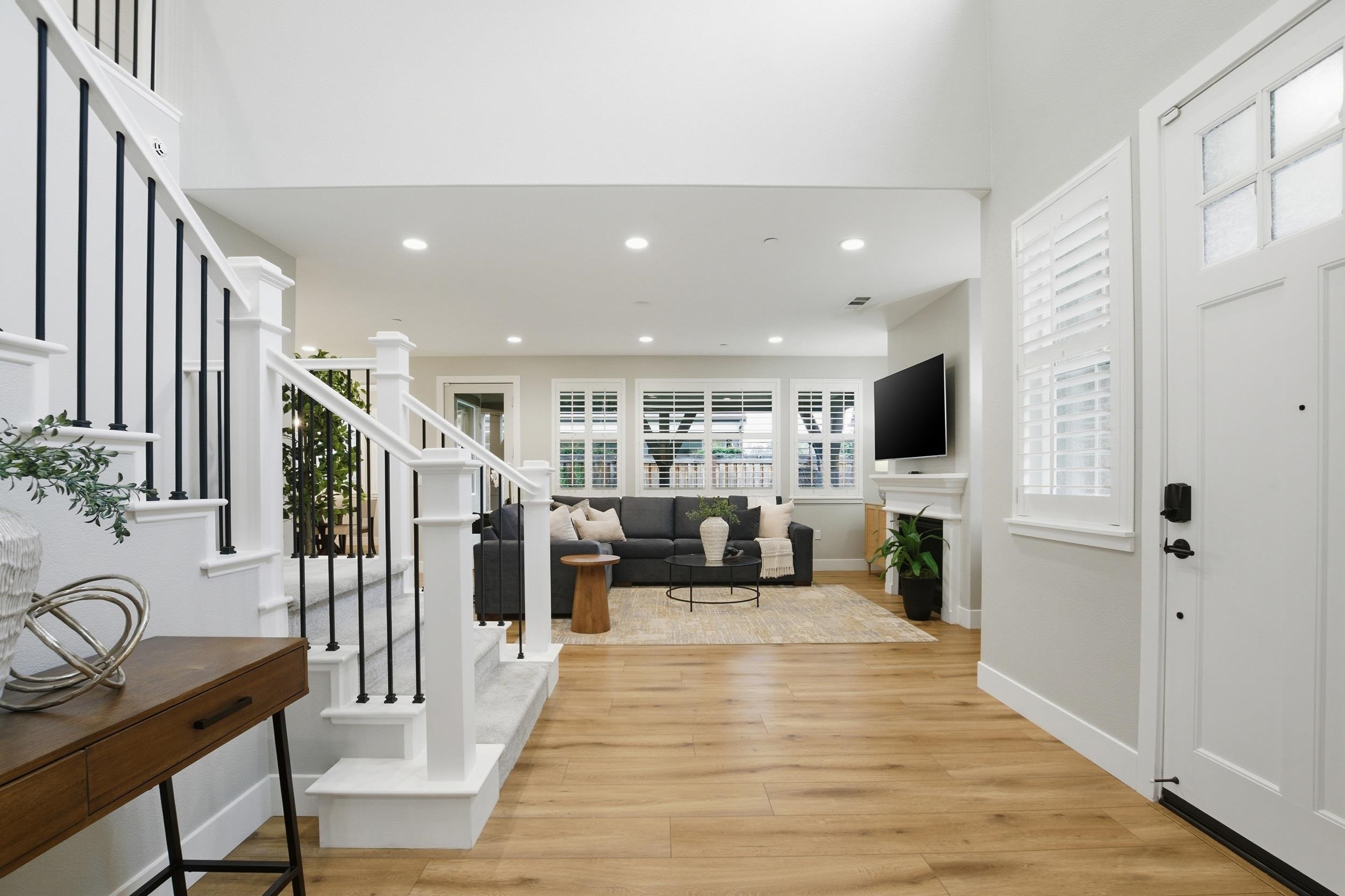 Detail Gallery Image 4 of 47 For 101 Willow Oak Dr, Pleasant Hill,  CA 94523 - 4 Beds | 3/1 Baths