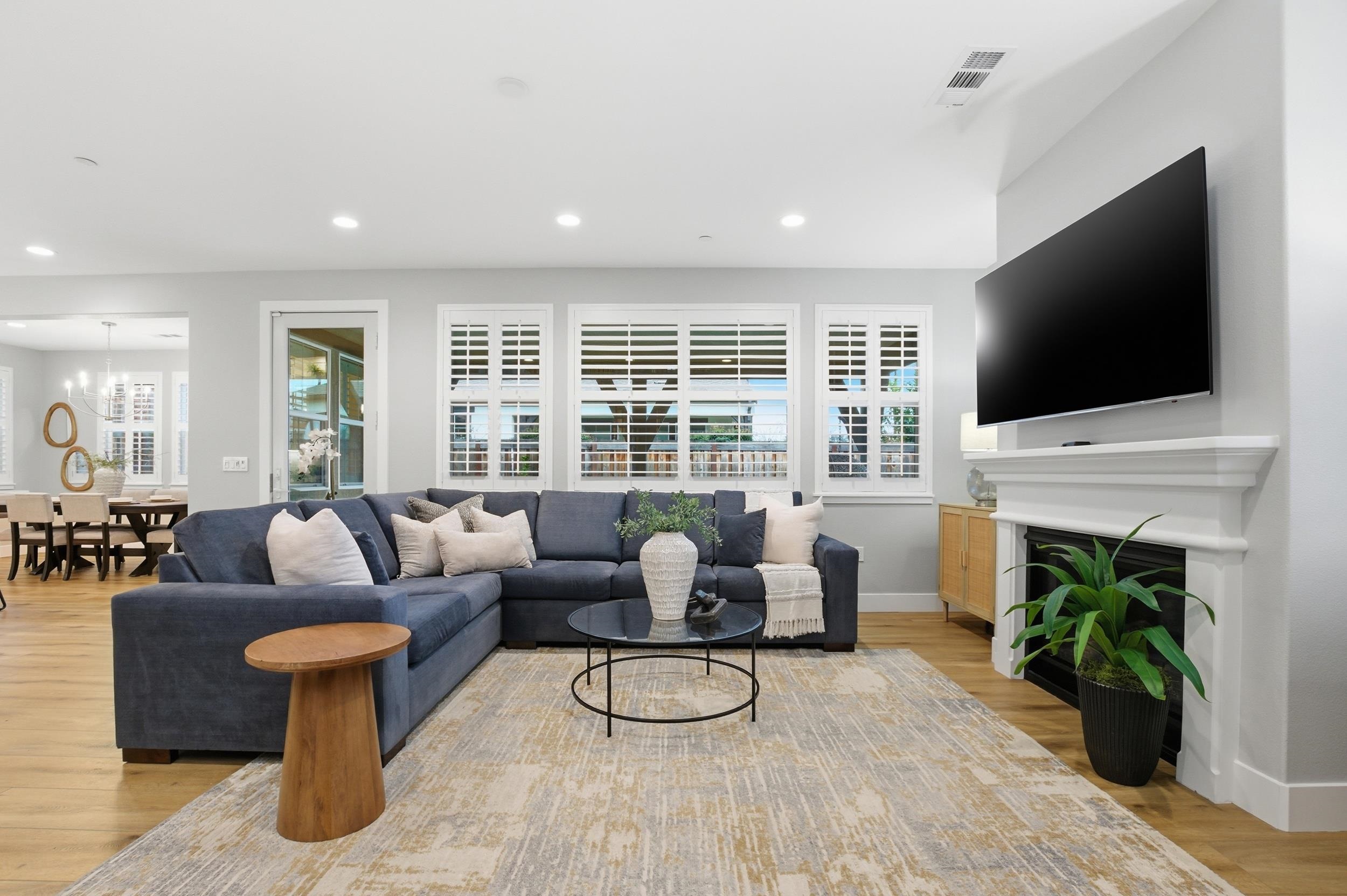 Detail Gallery Image 6 of 47 For 101 Willow Oak Dr, Pleasant Hill,  CA 94523 - 4 Beds | 3/1 Baths