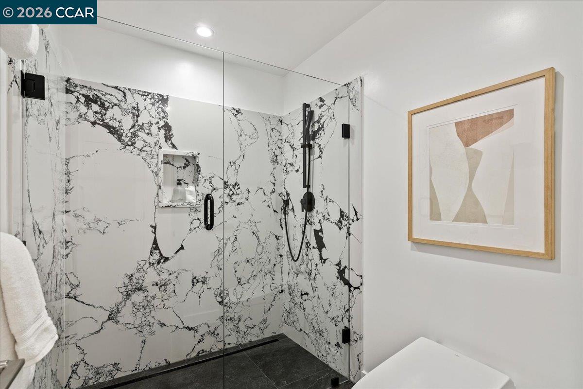 Photo #24: 41122356 Listing: Photo #24