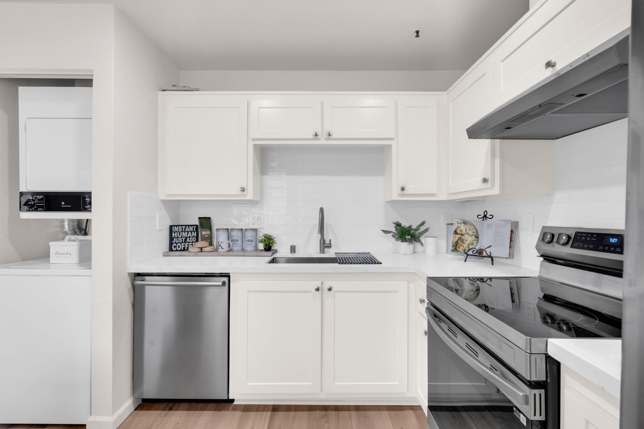 Photo #15: 41122357 Listing: Photo #15