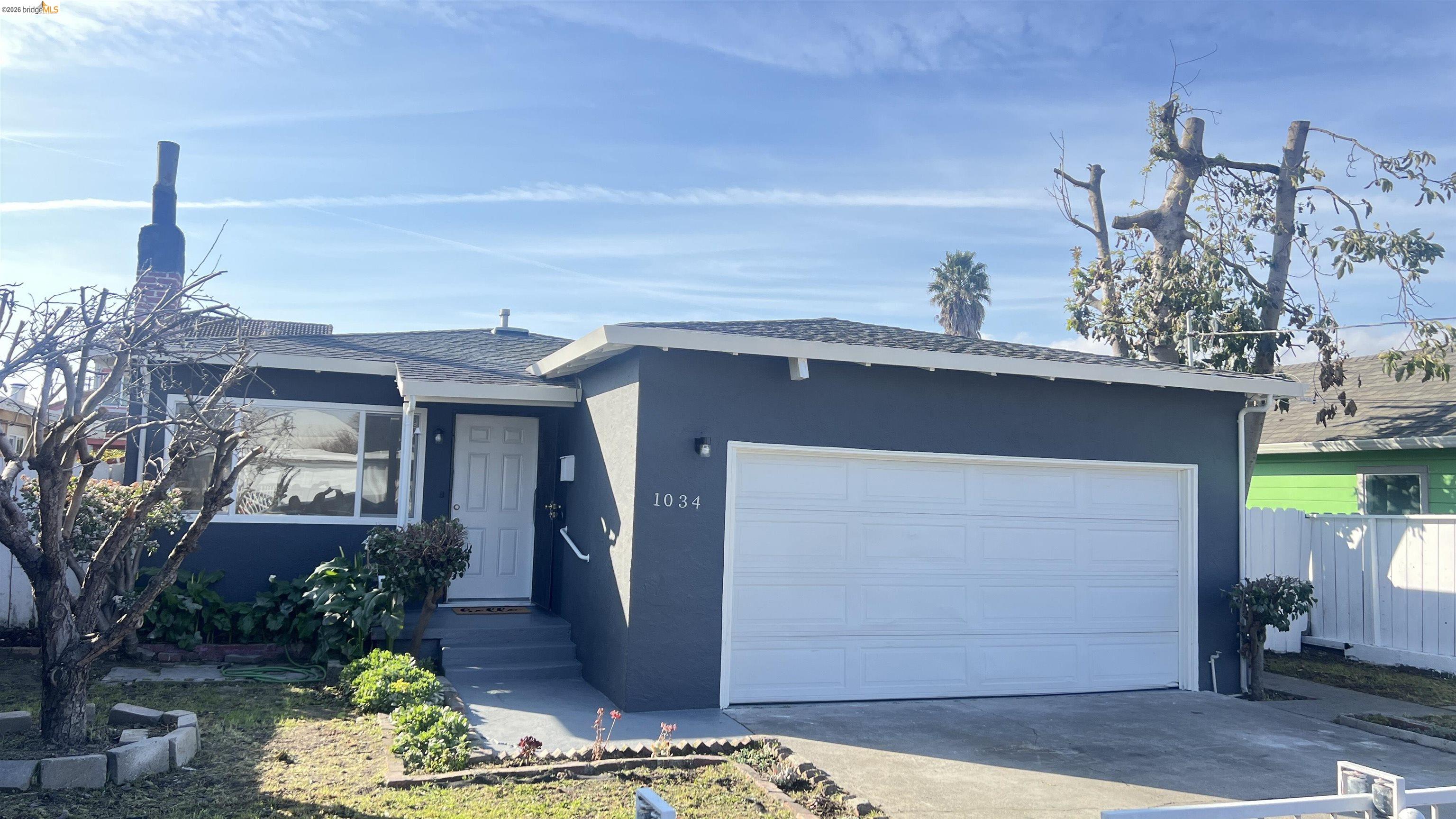 Front Image Thumbnail for EB41122359