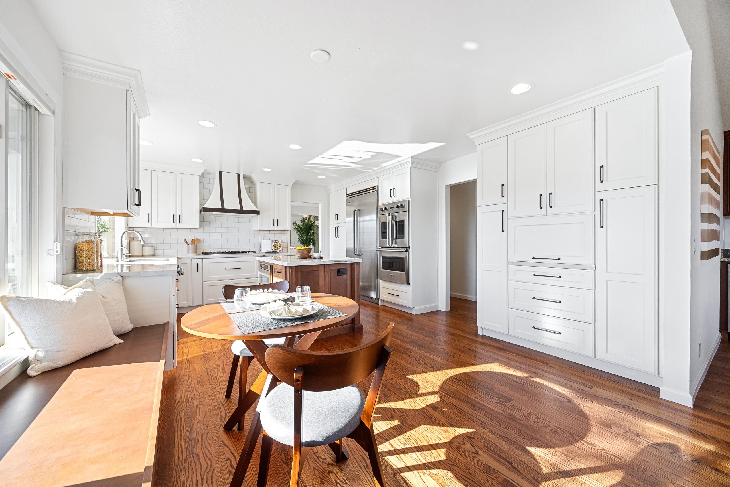 Detail Gallery Image 11 of 59 For 670 Logan Ln, Danville,  CA 94526 - 5 Beds | 2/1 Baths